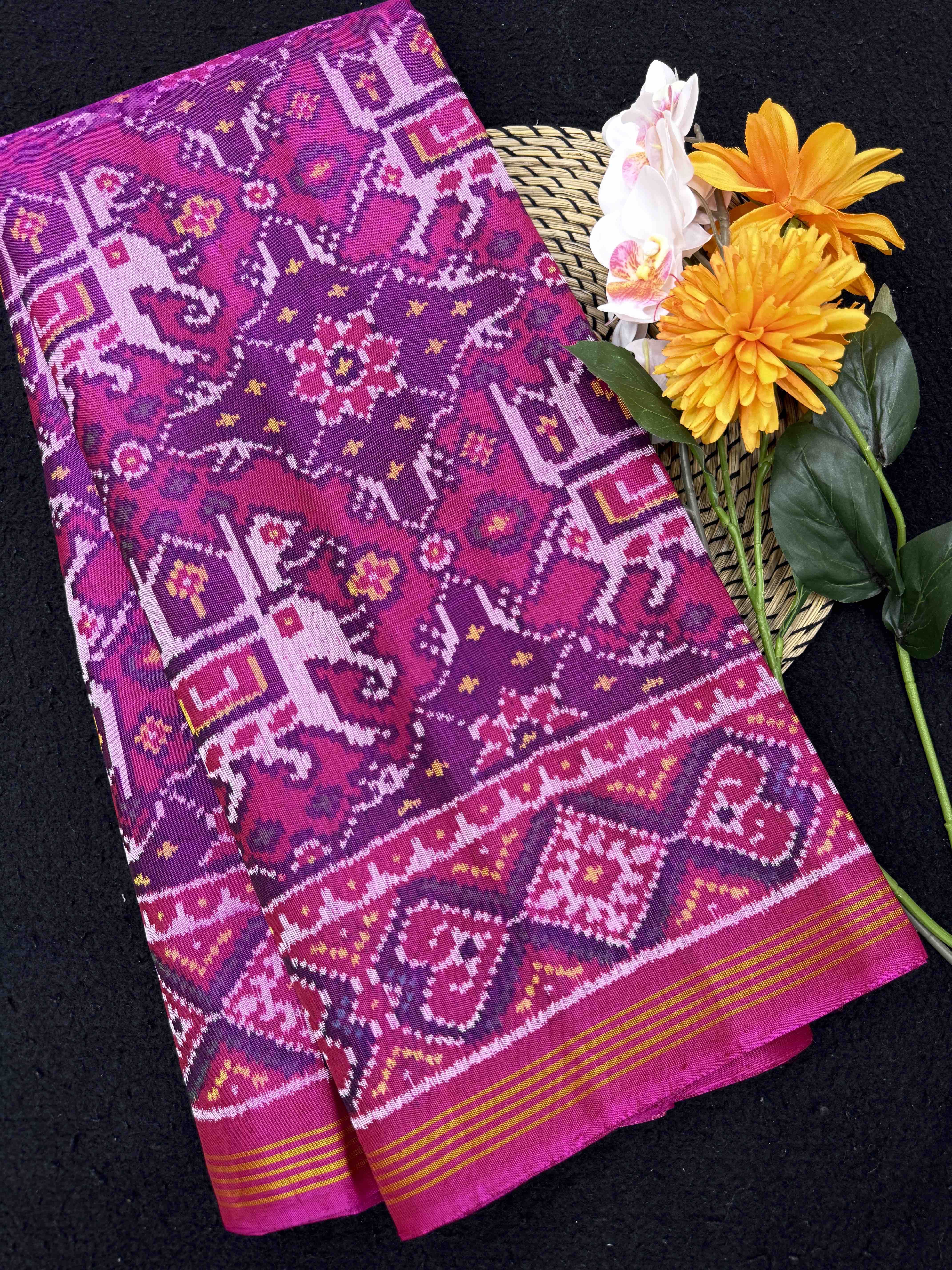 Pink & Purple Big Figure Elephant Chhabdi Single Ikat Patan Patola Saree