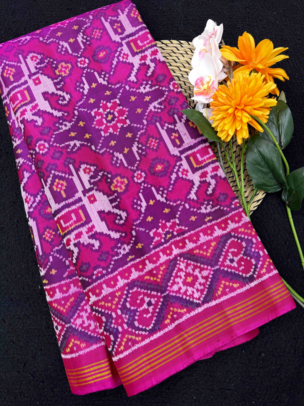 Pink & Purple Big Figure Elephant Chhabdi Single Ikat Patan Patola Saree