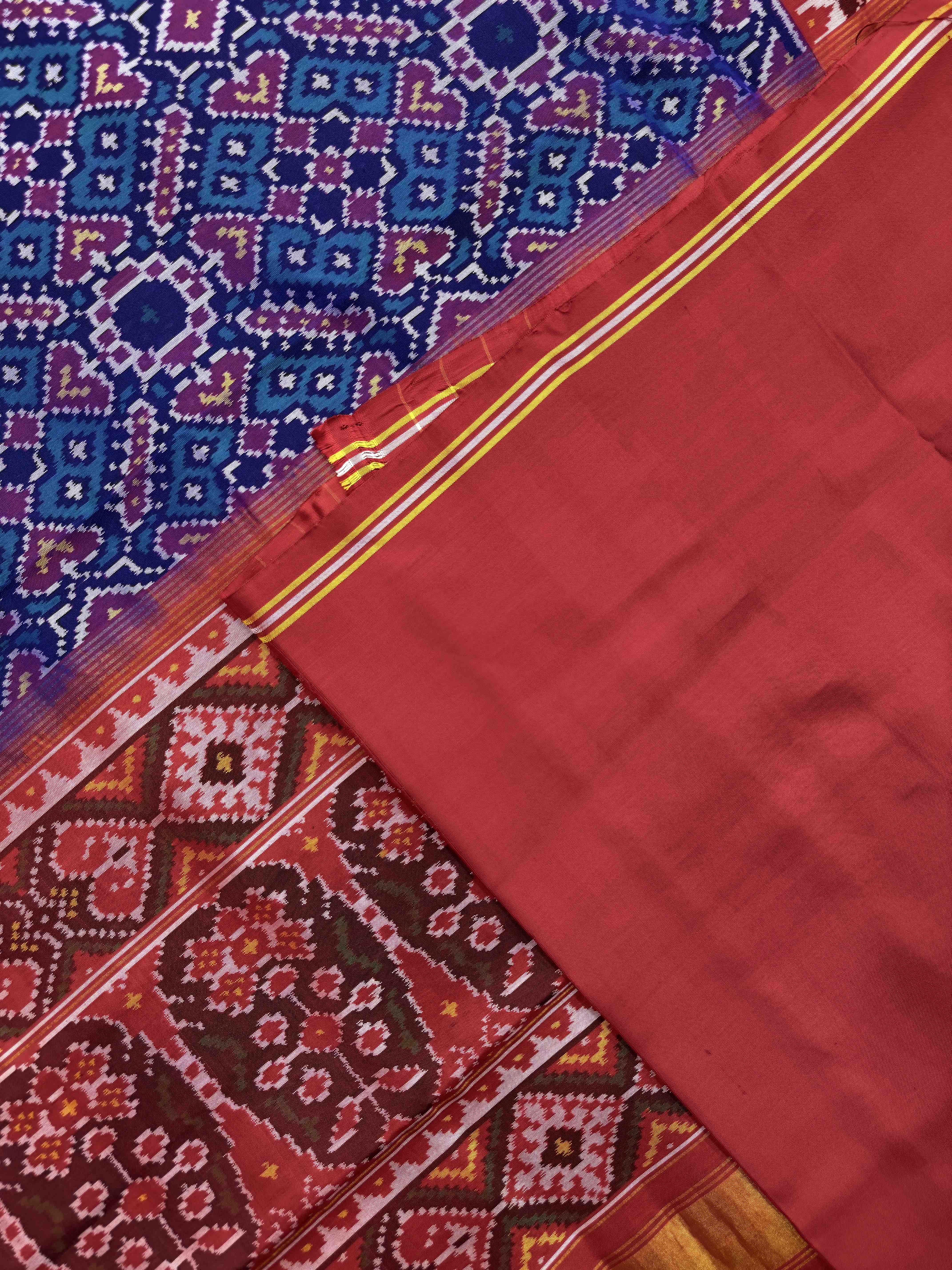 Red & Turquoise Manekchowk Single Ikat Patan Patola Saree