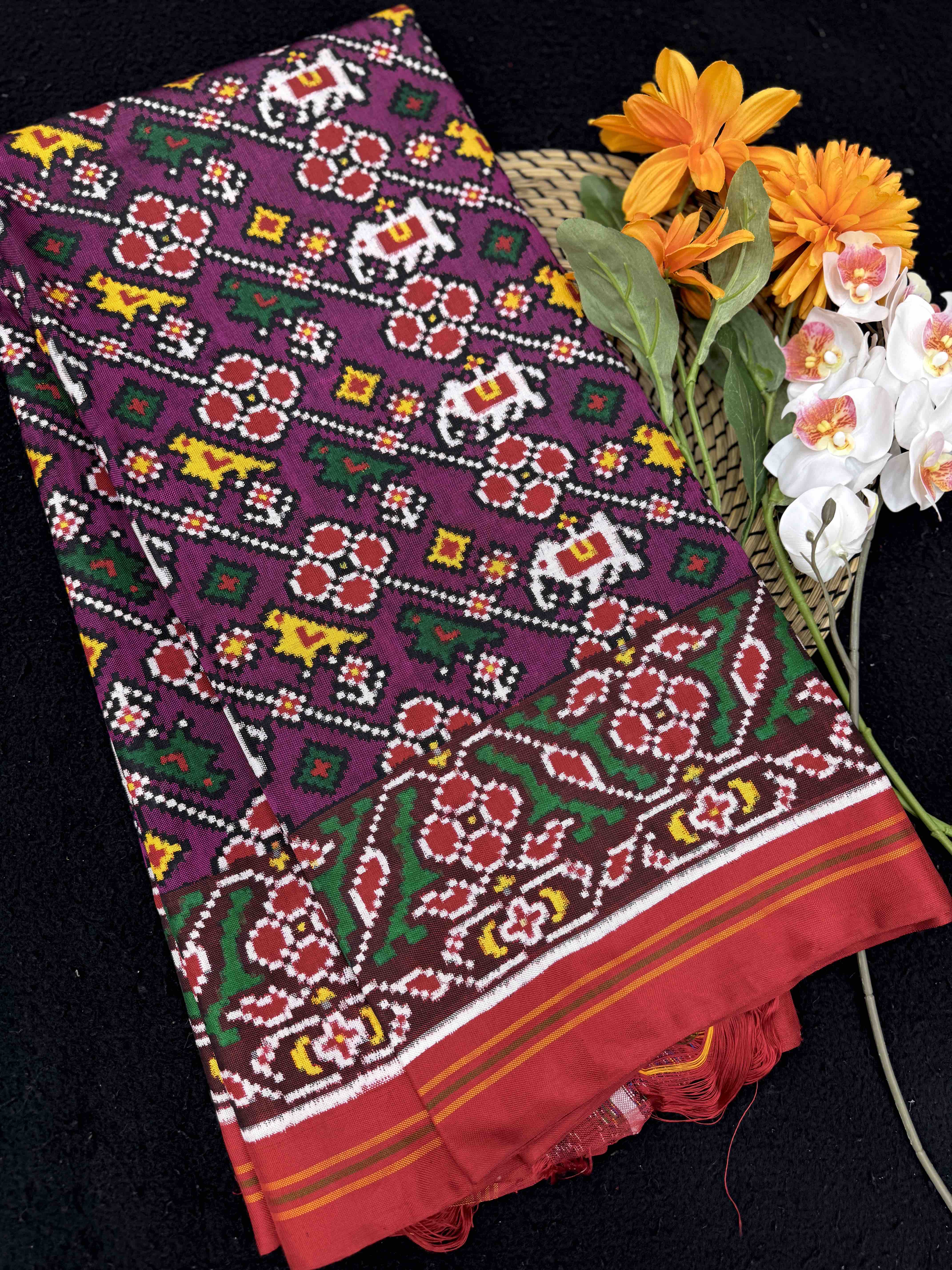 Red & Magenta Small Narikunj Leheriya Double Ikat Patan Patola Saree