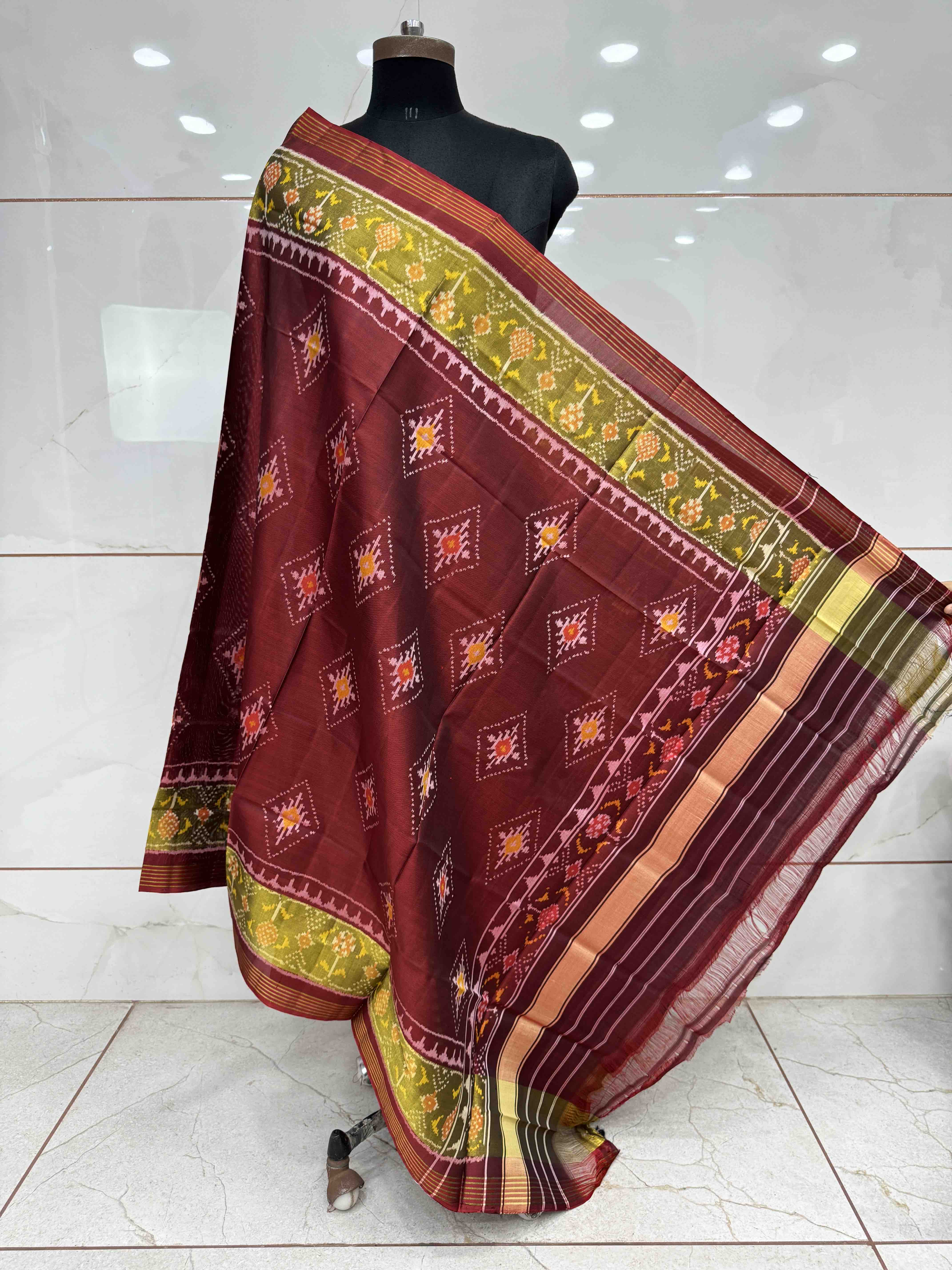 Maroon Pandhanda Patola Dupatta