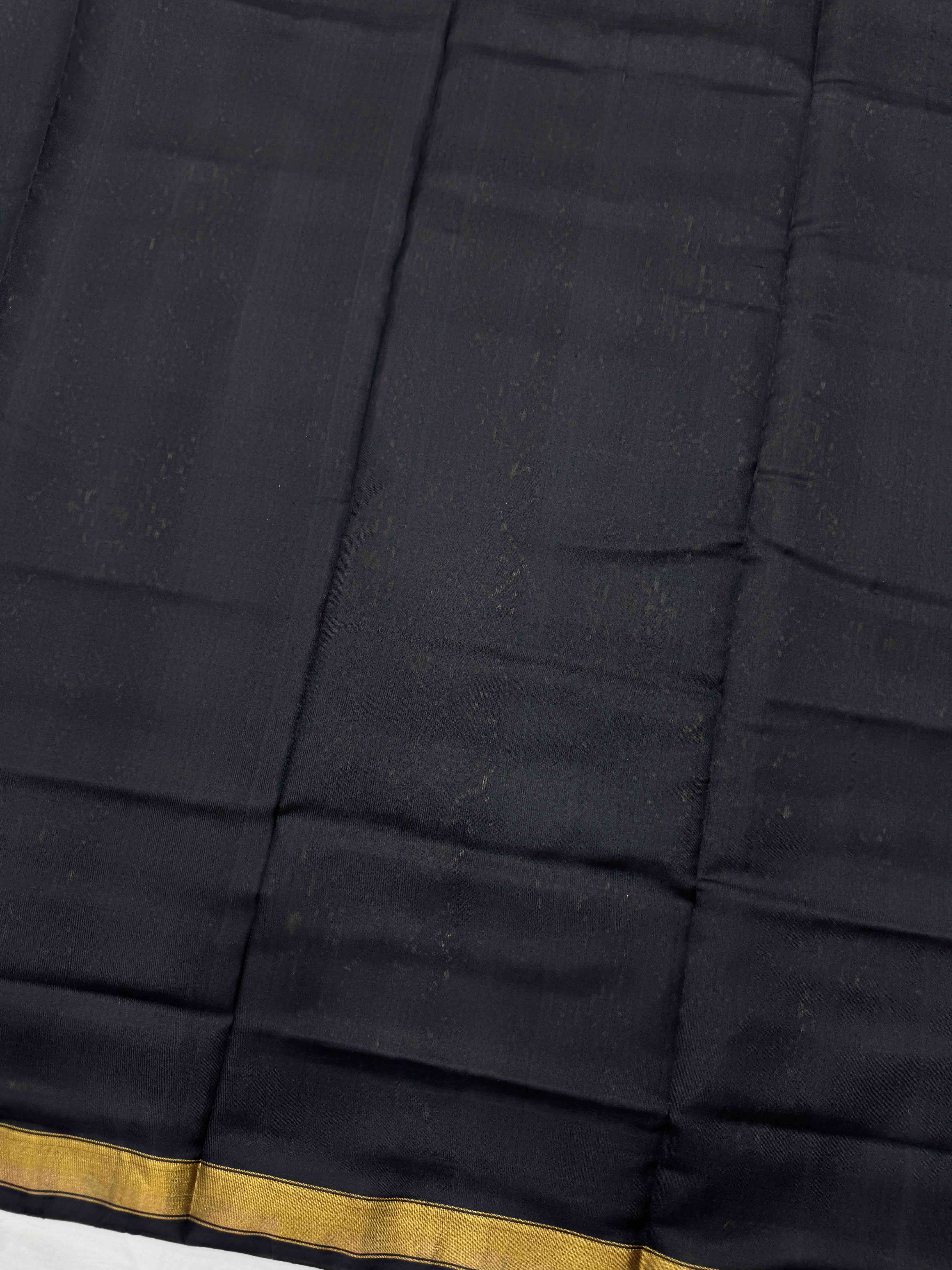 Black & Red Manekchowk with Zig zag Linging Patola Dress