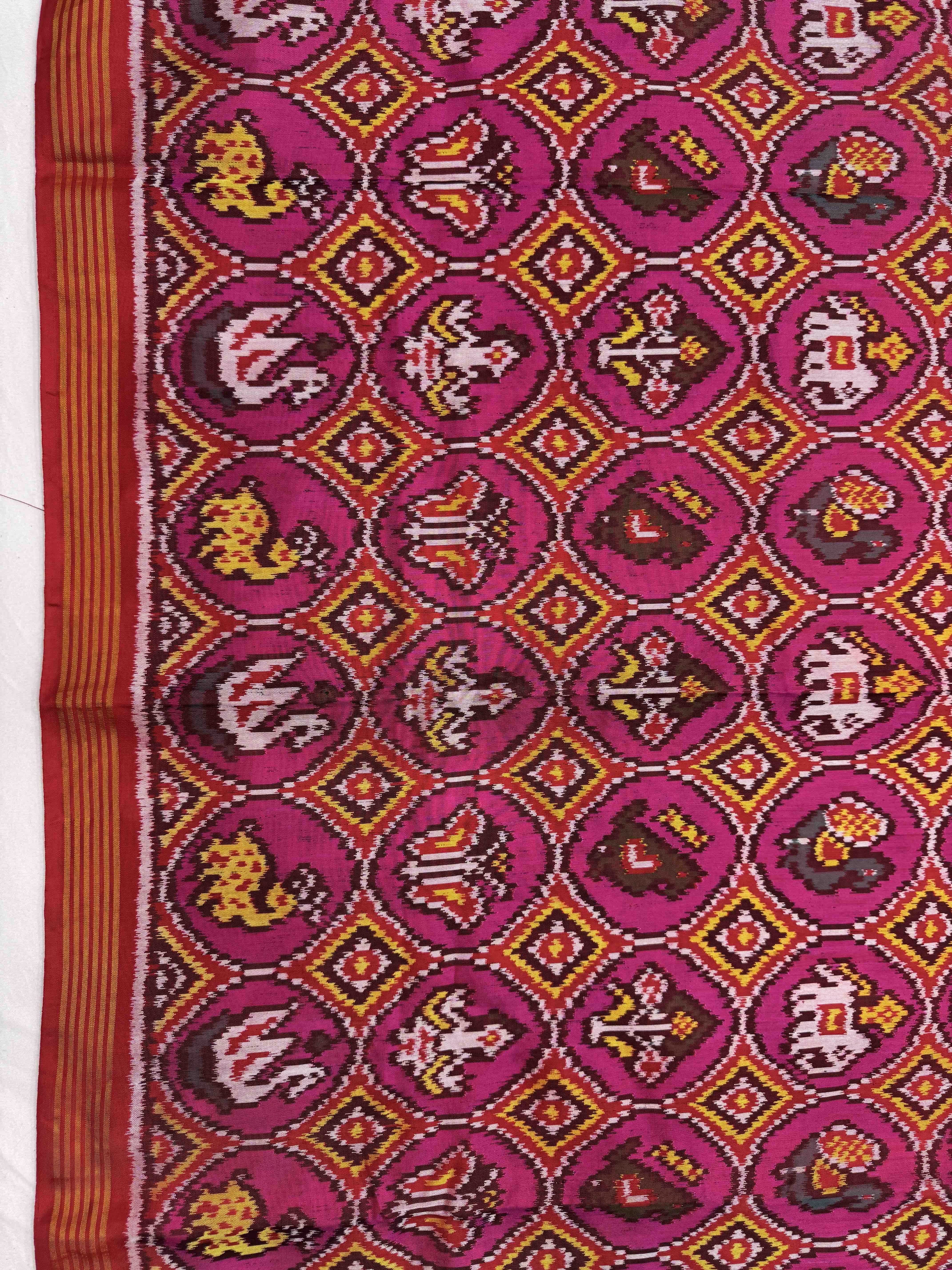 Red & Pink Narikunj Circle Single Ikat Patola Silk Fabric