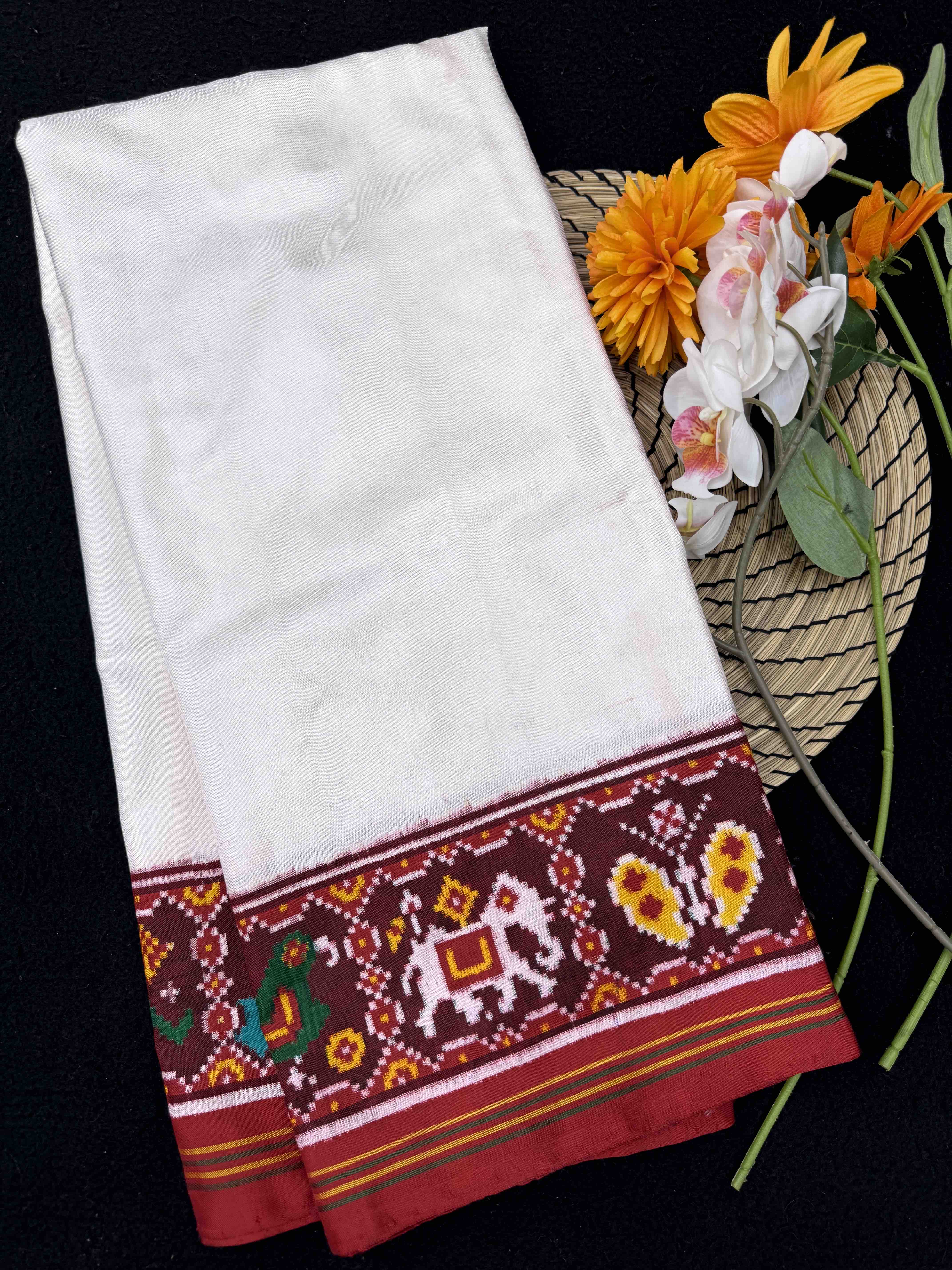 Red & White Plain Double Ikat Patan Patola Saree