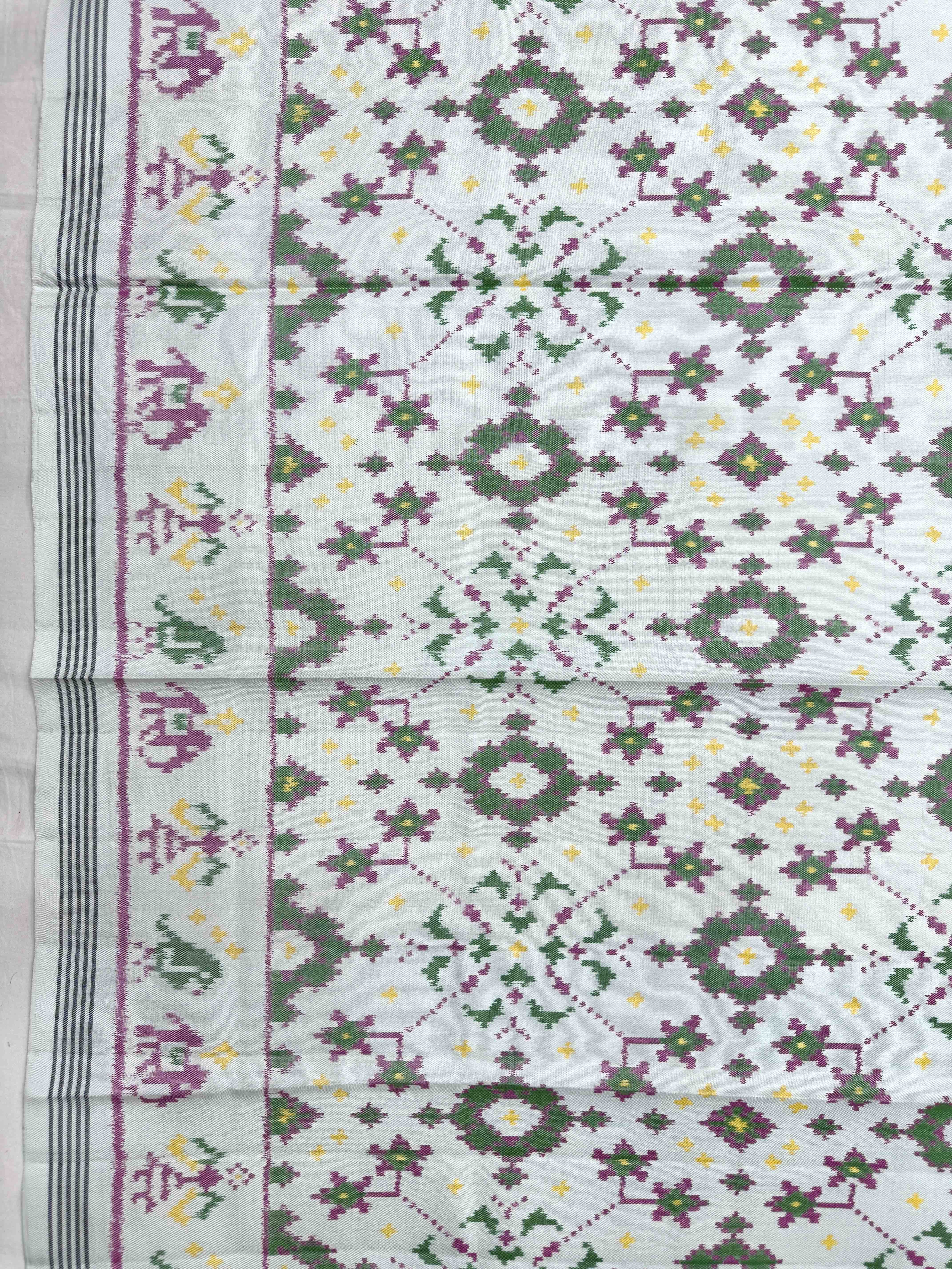 Off White Navratan Semi Double Ikat Patola Blouse Piece