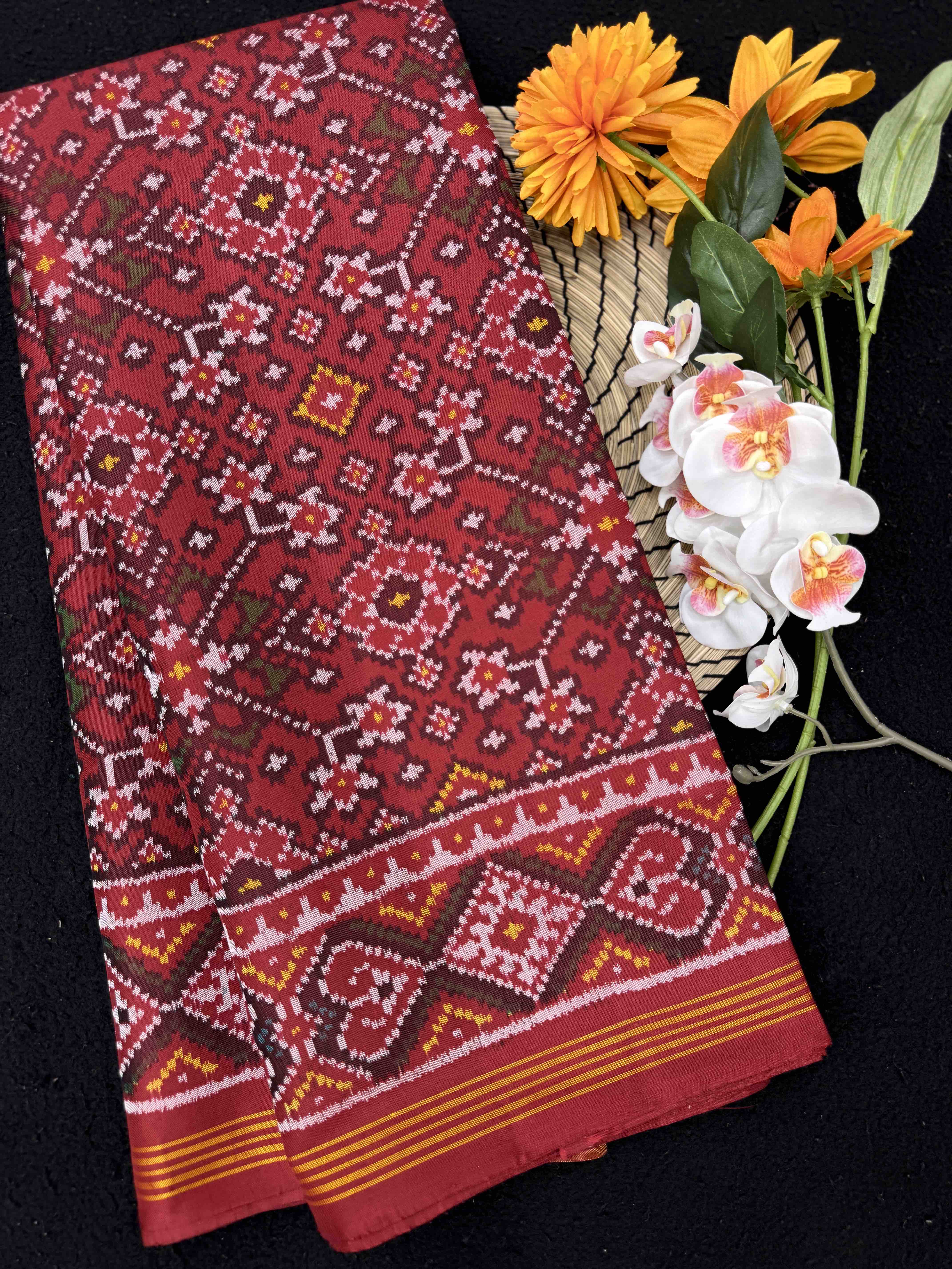 Red Navratan Single Ikat Patan Patola Saree