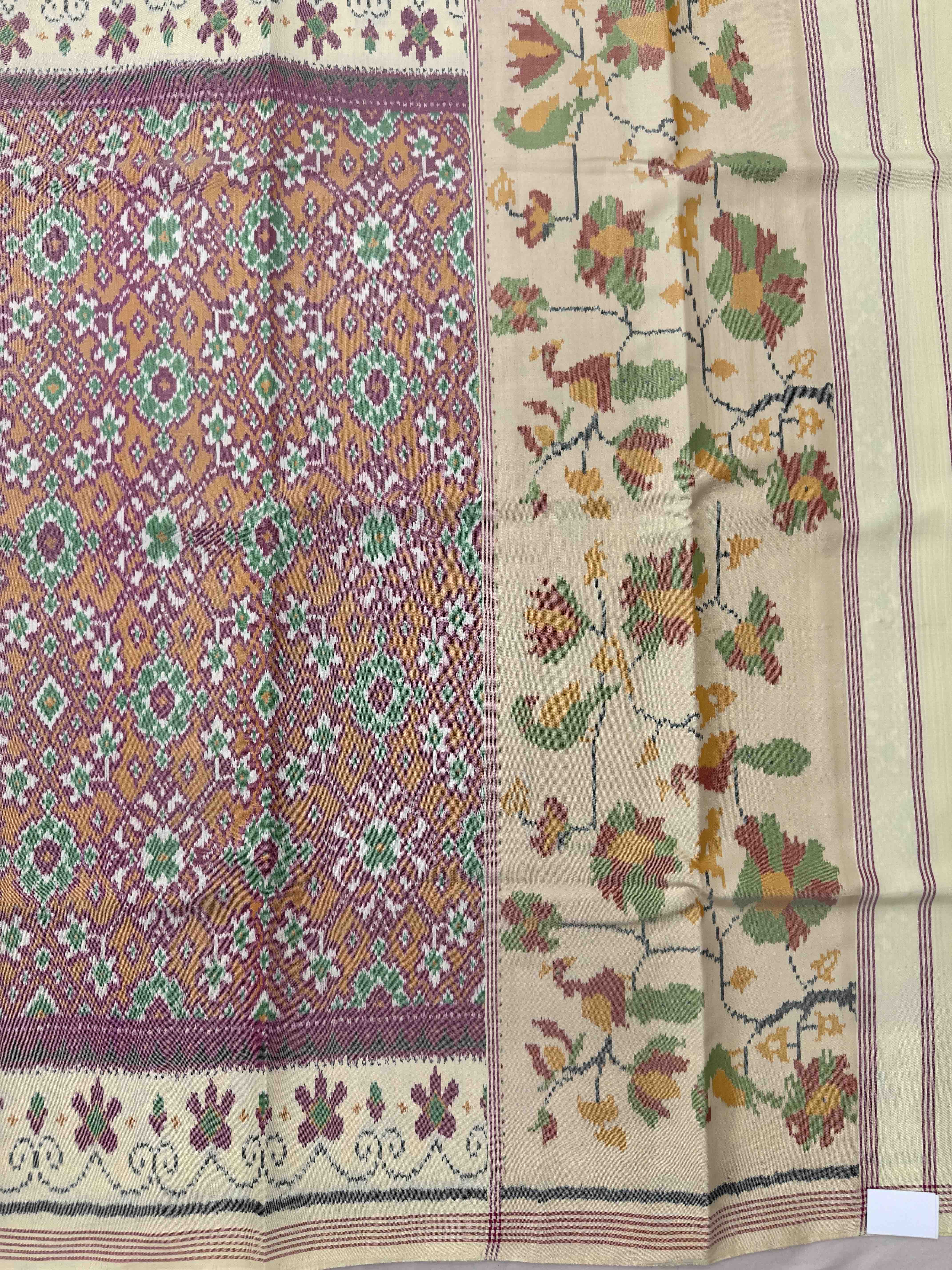 Yellowish White & Orange Navratan Single Ikat Patan Patola Saree