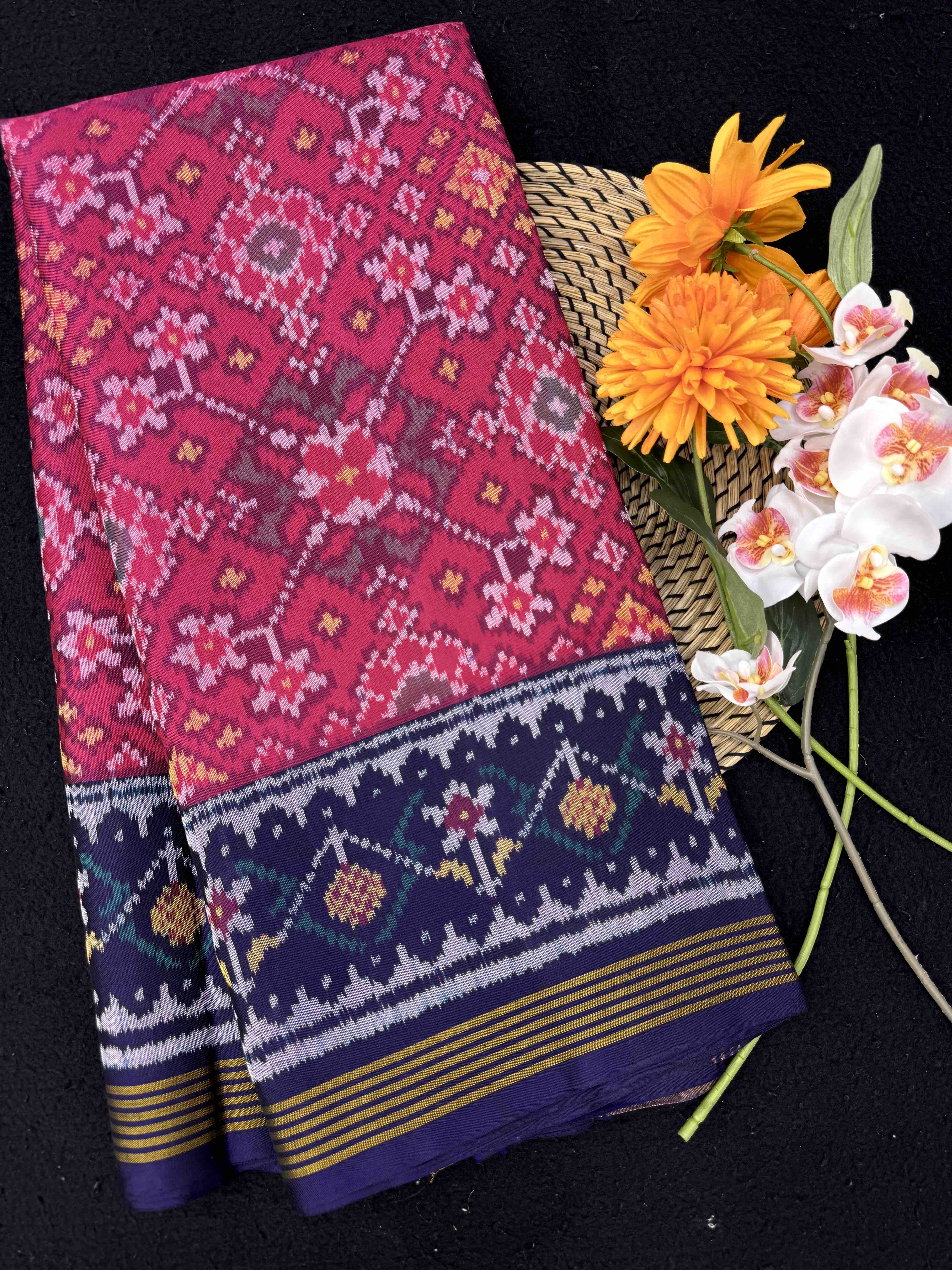 Navy Blue & Pink Navratan Single Ikat Patan Patola Saree