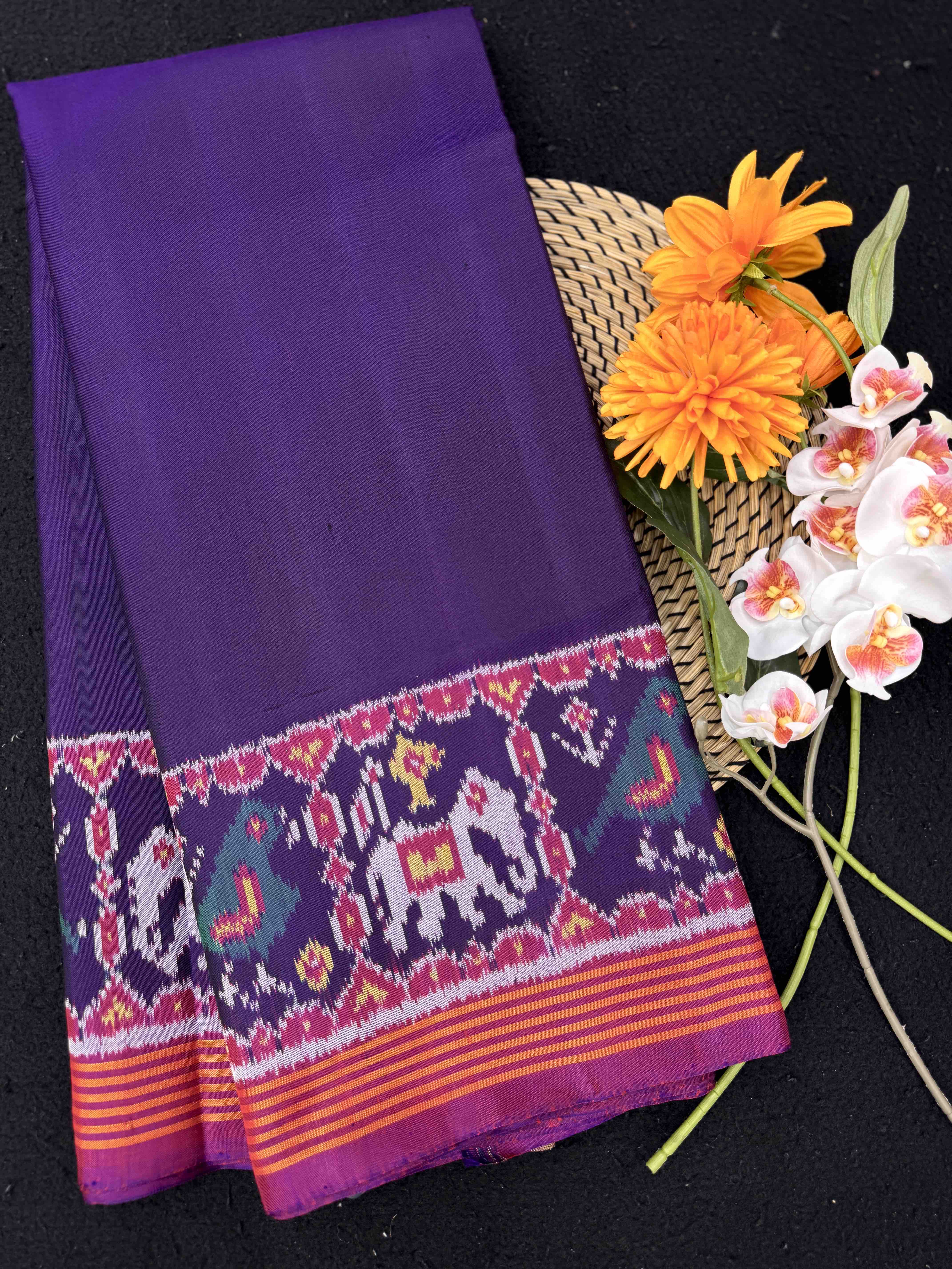 Magenta Purple Plain Single Ikat Patan Patola Saree