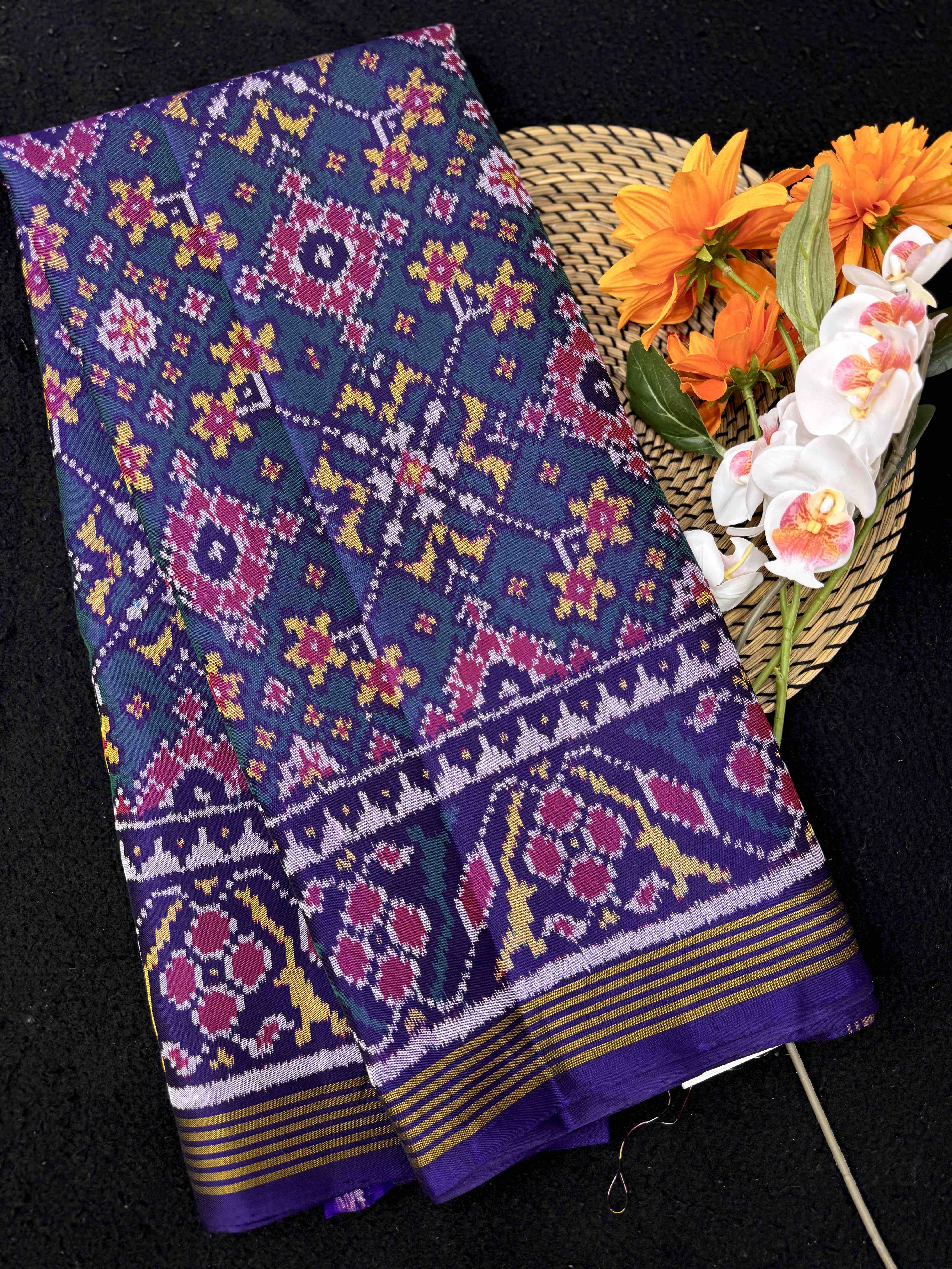Purplish Blue & Peacock Blue Navratan Single Ikat Patan Patola Saree