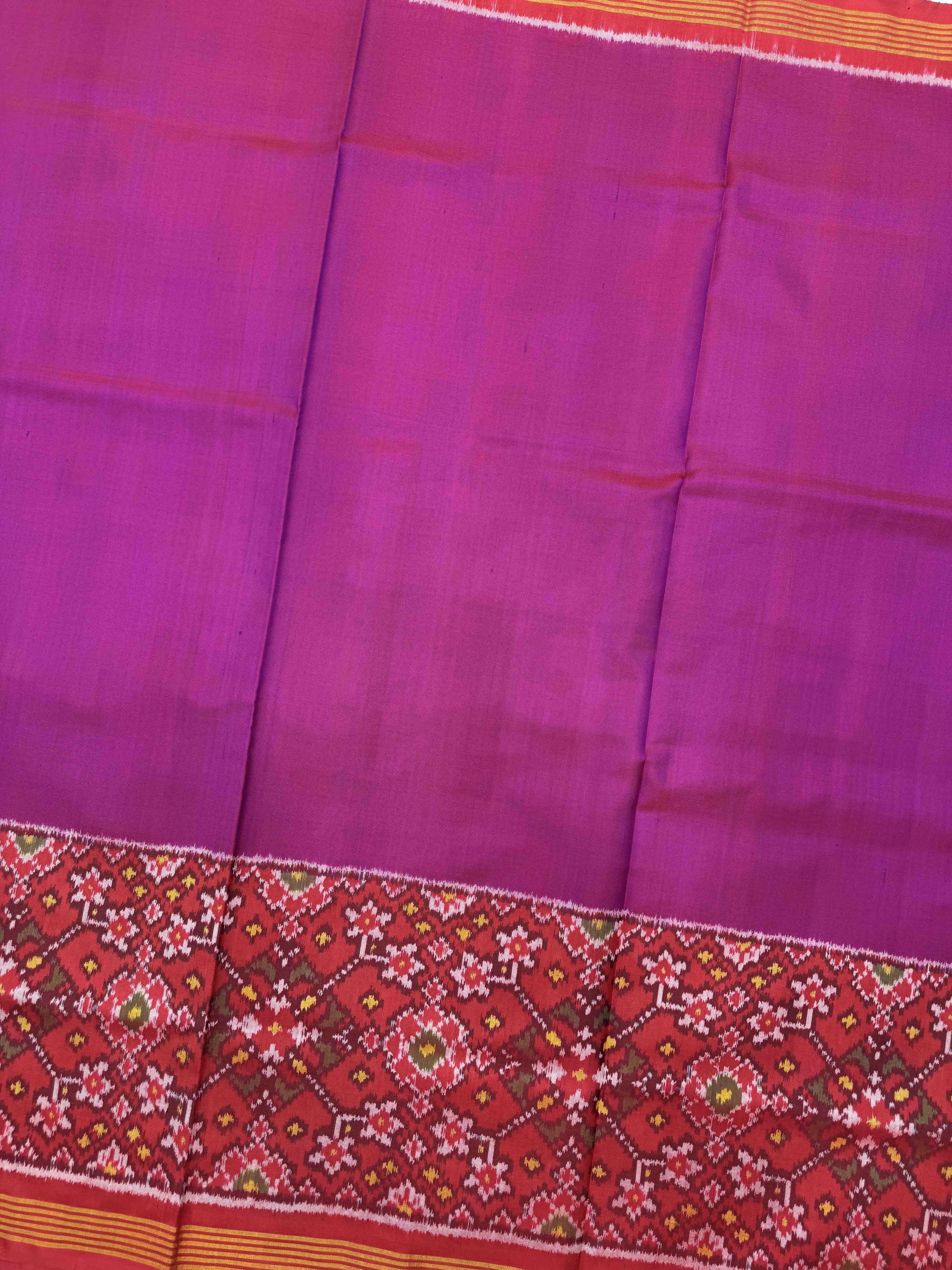 Pink & Purple Plain with Navratan Scut Border Single Ikat Patan Patola Saree