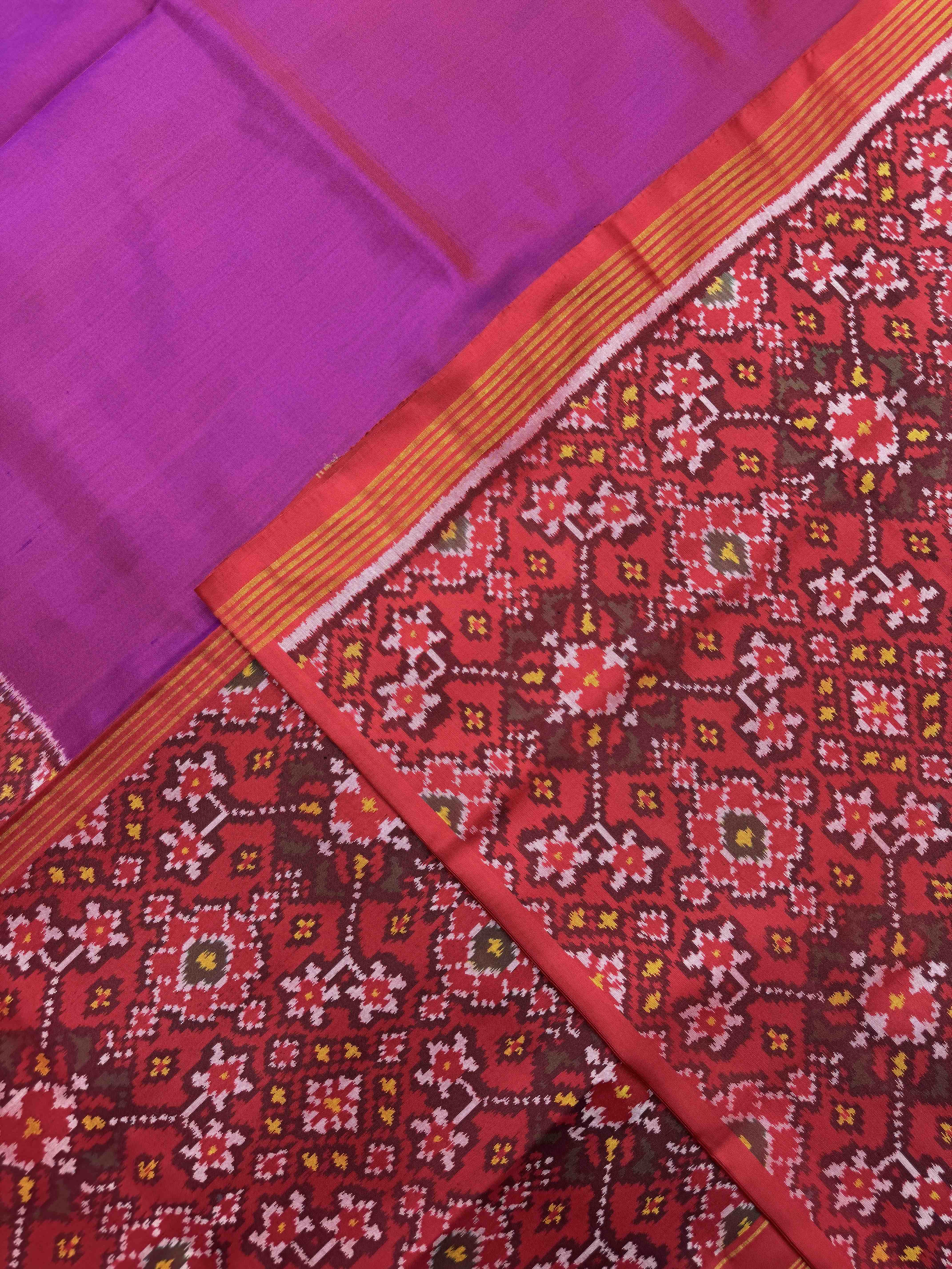 Pink & Purple Plain with Navratan Scut Border Single Ikat Patan Patola Saree