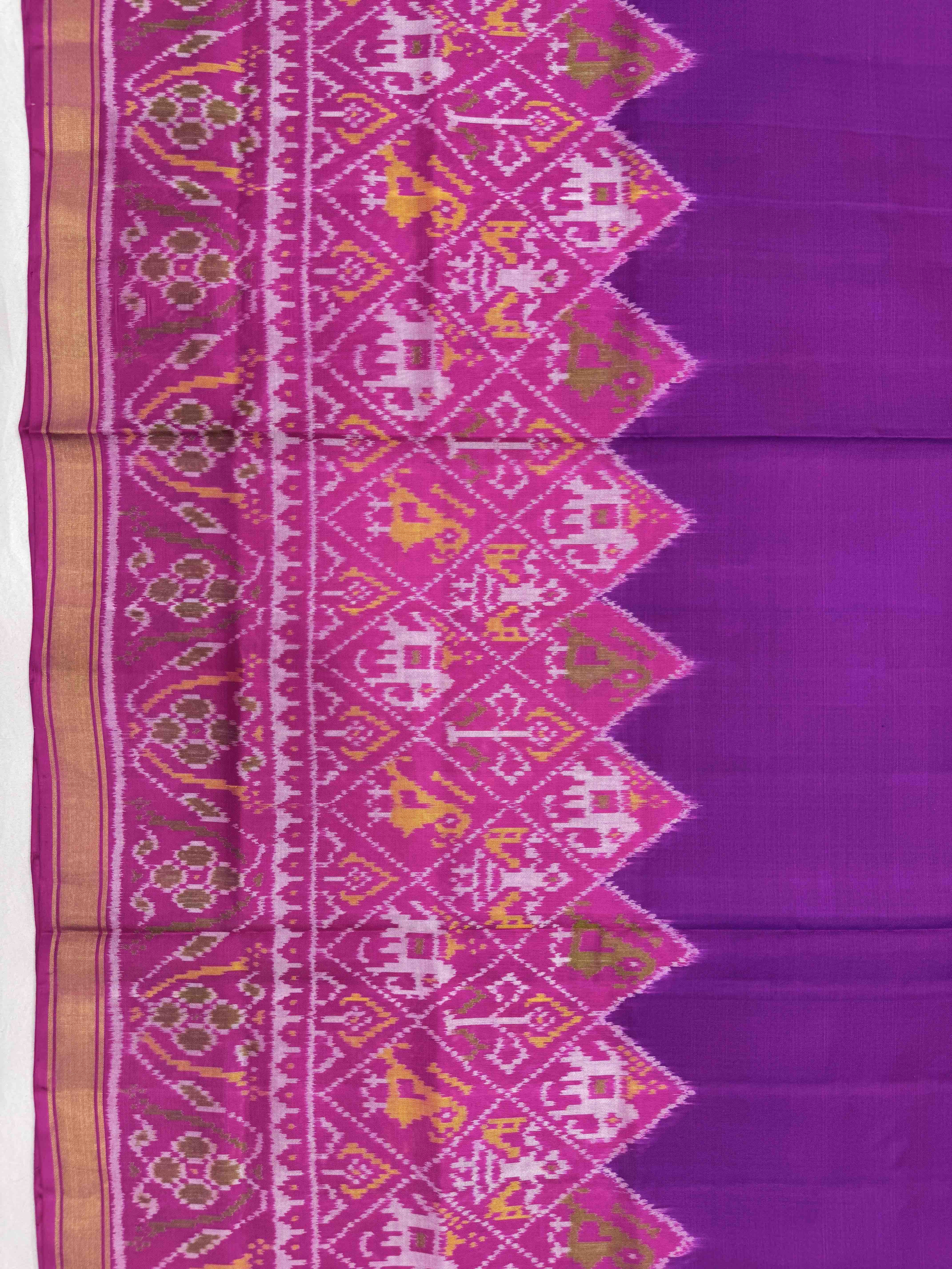 Pink & Purple Plain with Narikunj Scut Border Patola Saree