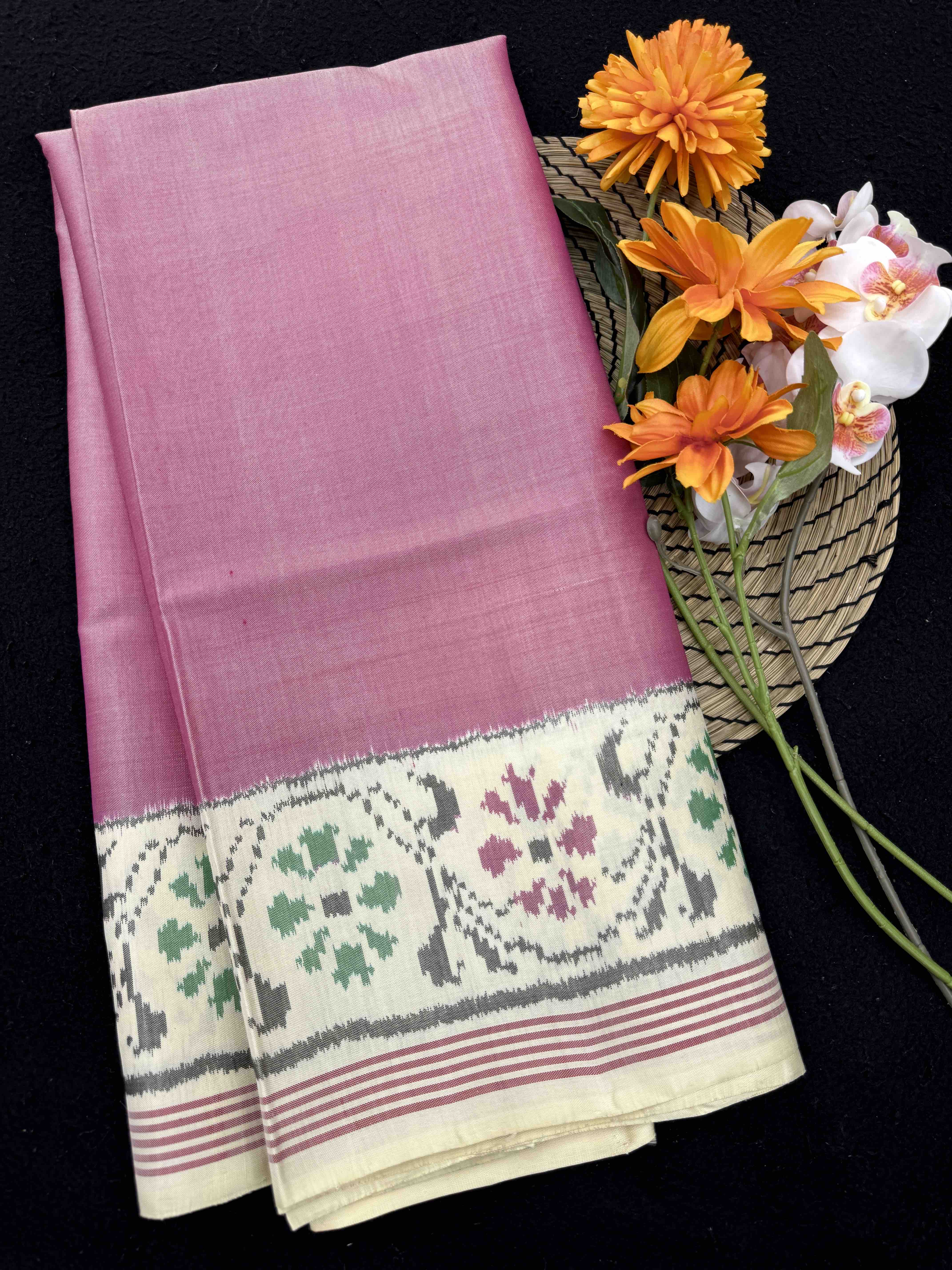 Off White & Light Pink Plain Single Ikat Patan Patola Saree