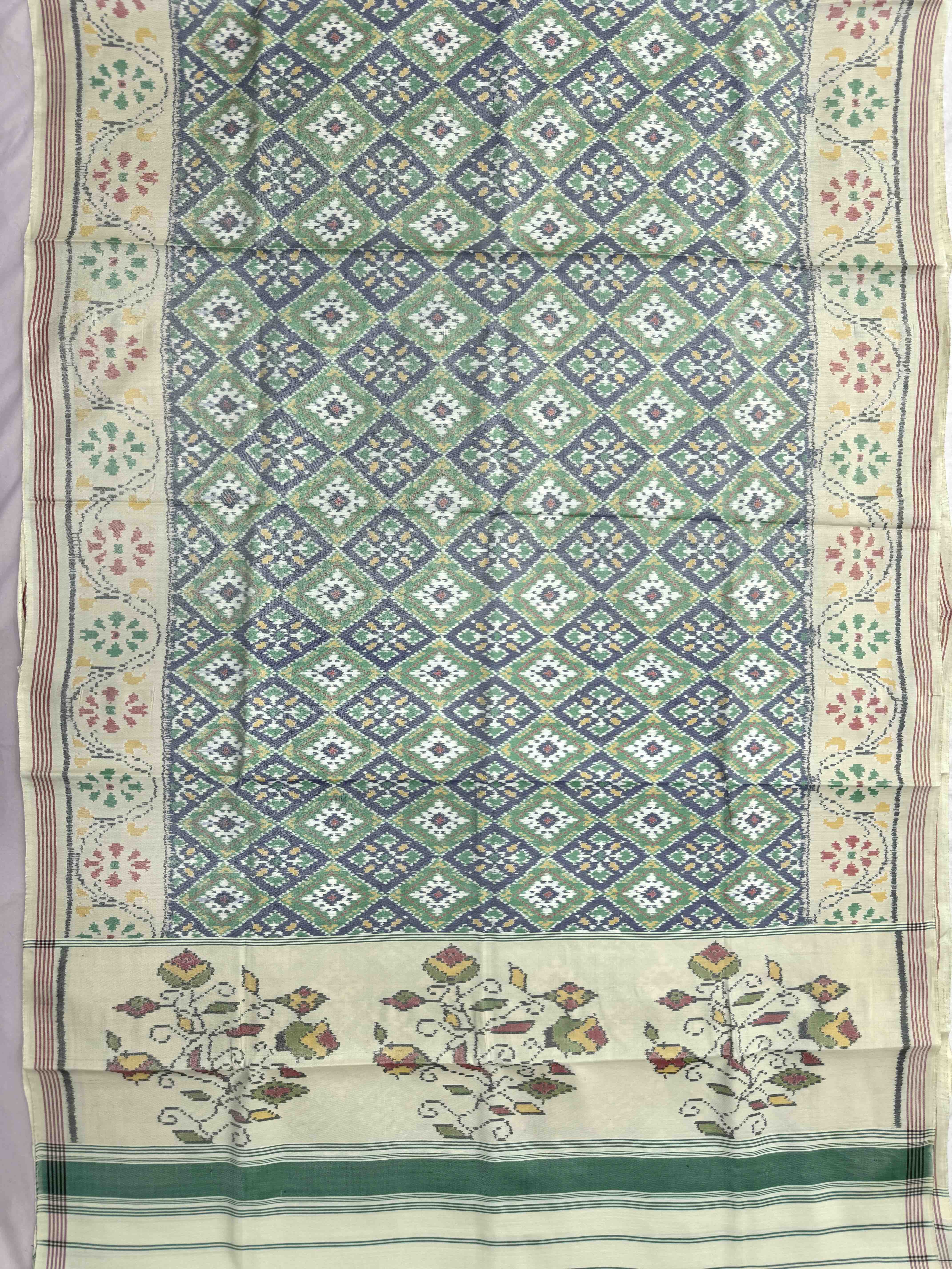 Off White & Blue with Green Panchanda Single Ikat Patan Patola Saree