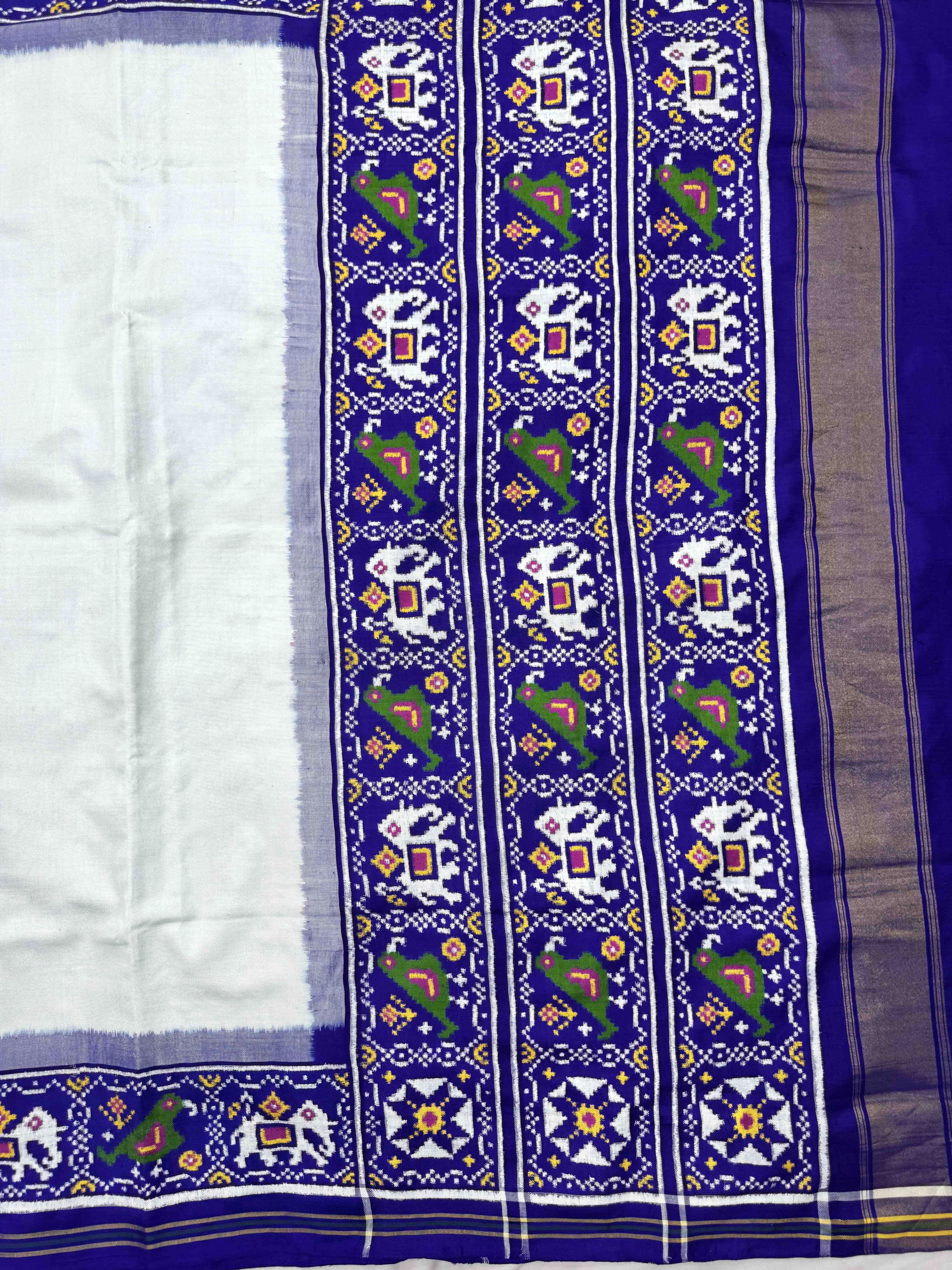 Blue & White Plain with Narikunj Border Pallu Double Ikat Patan Patola Saree
