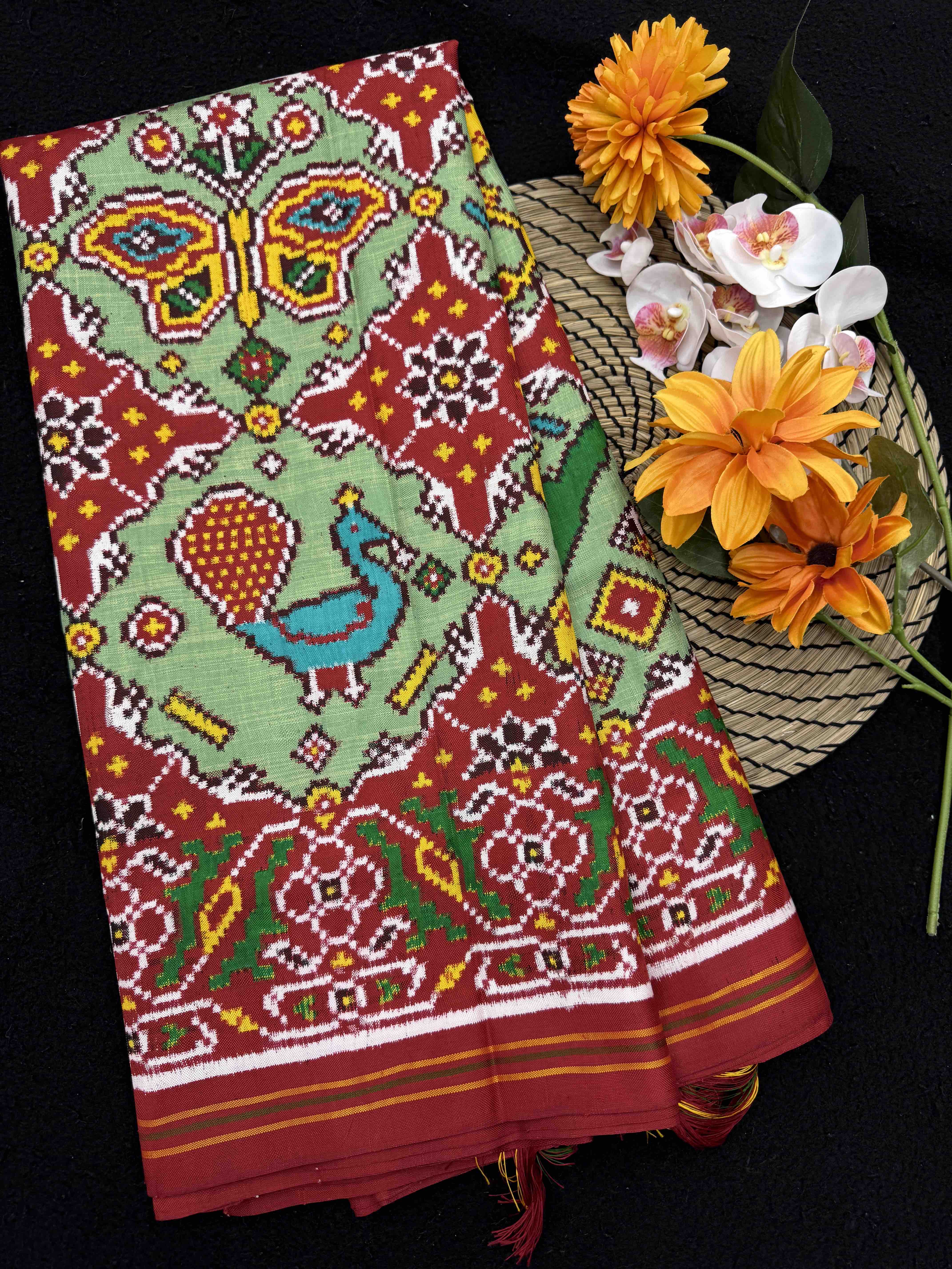 Red & Pista Green Narikunj Chhabdi Double Ikat Patan Patola Saree