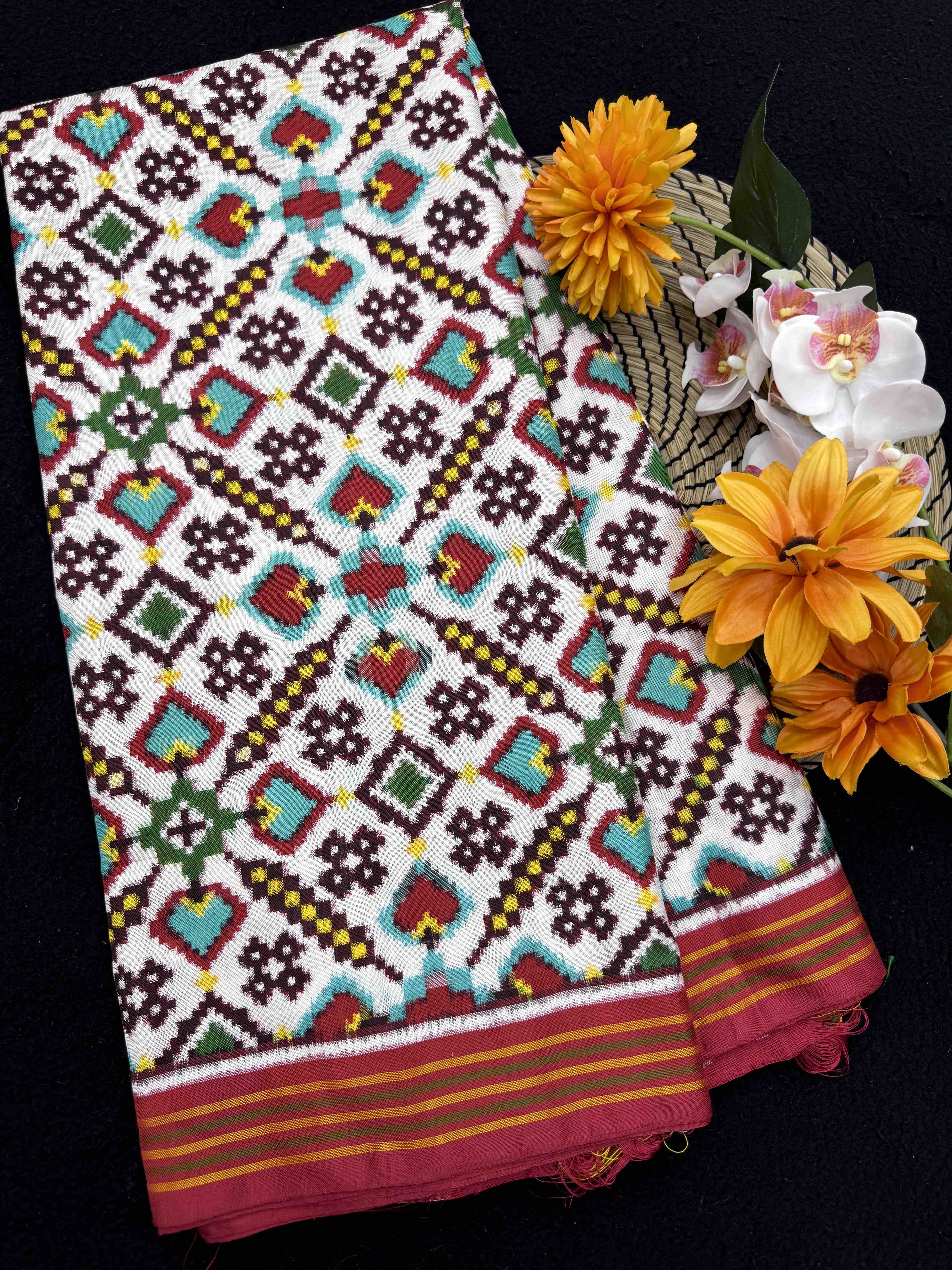 Red & White Manekchowk Double Ikat Patan Patola Saree