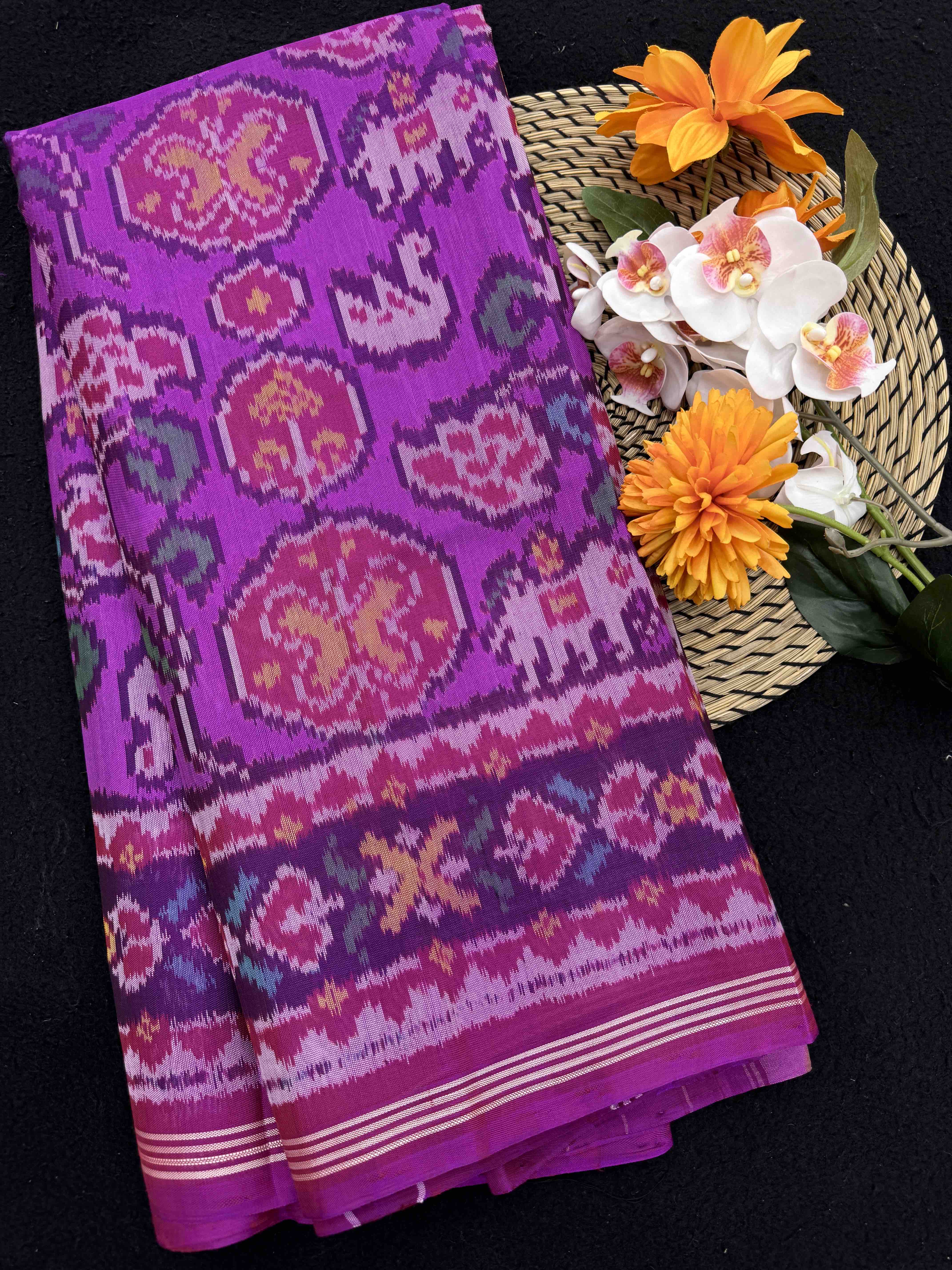 Purplish Pink Narikunj Circle Single Ikat Patan Patola Saree