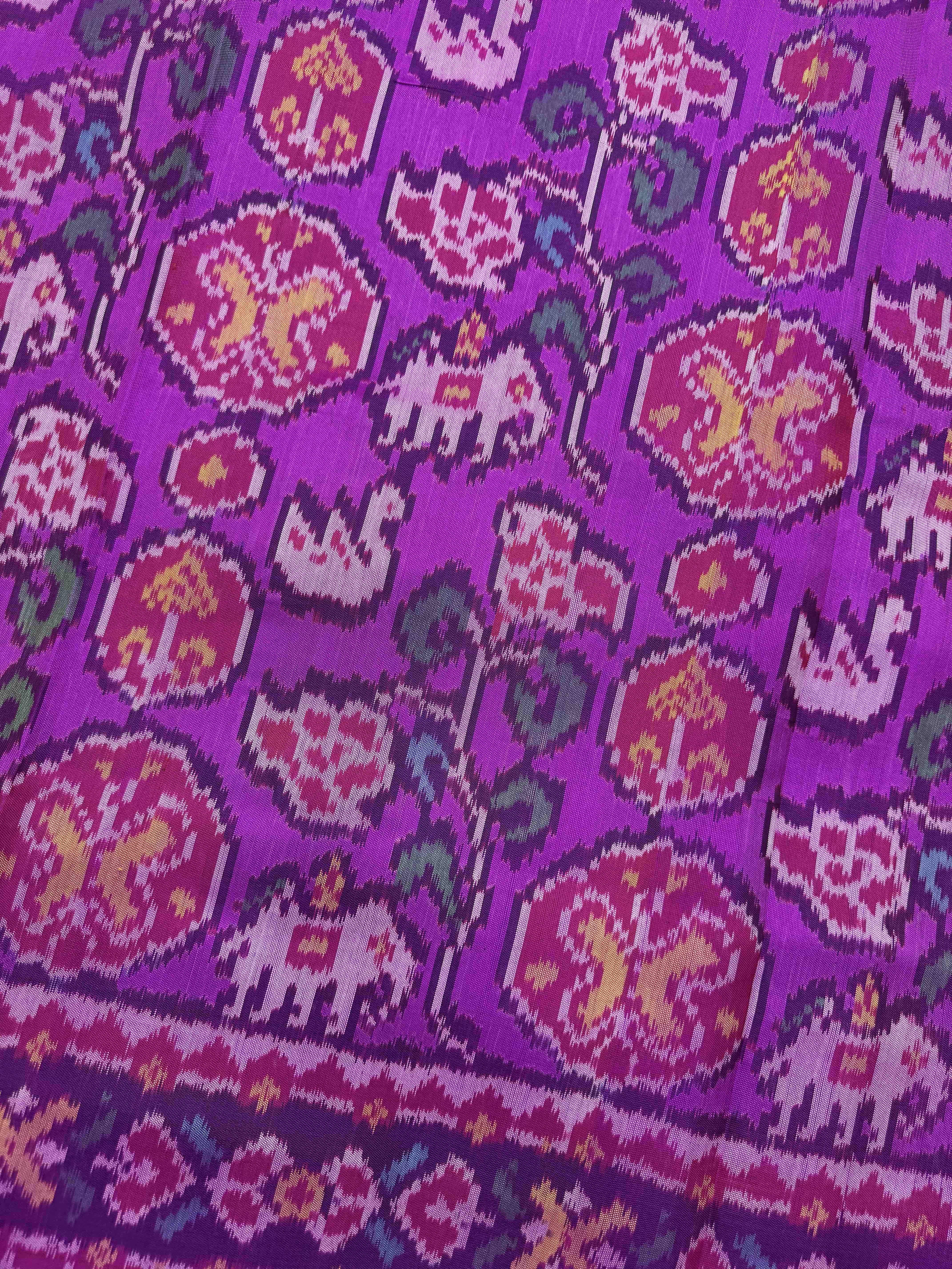 Purplish Pink Narikunj Circle Single Ikat Patan Patola Saree