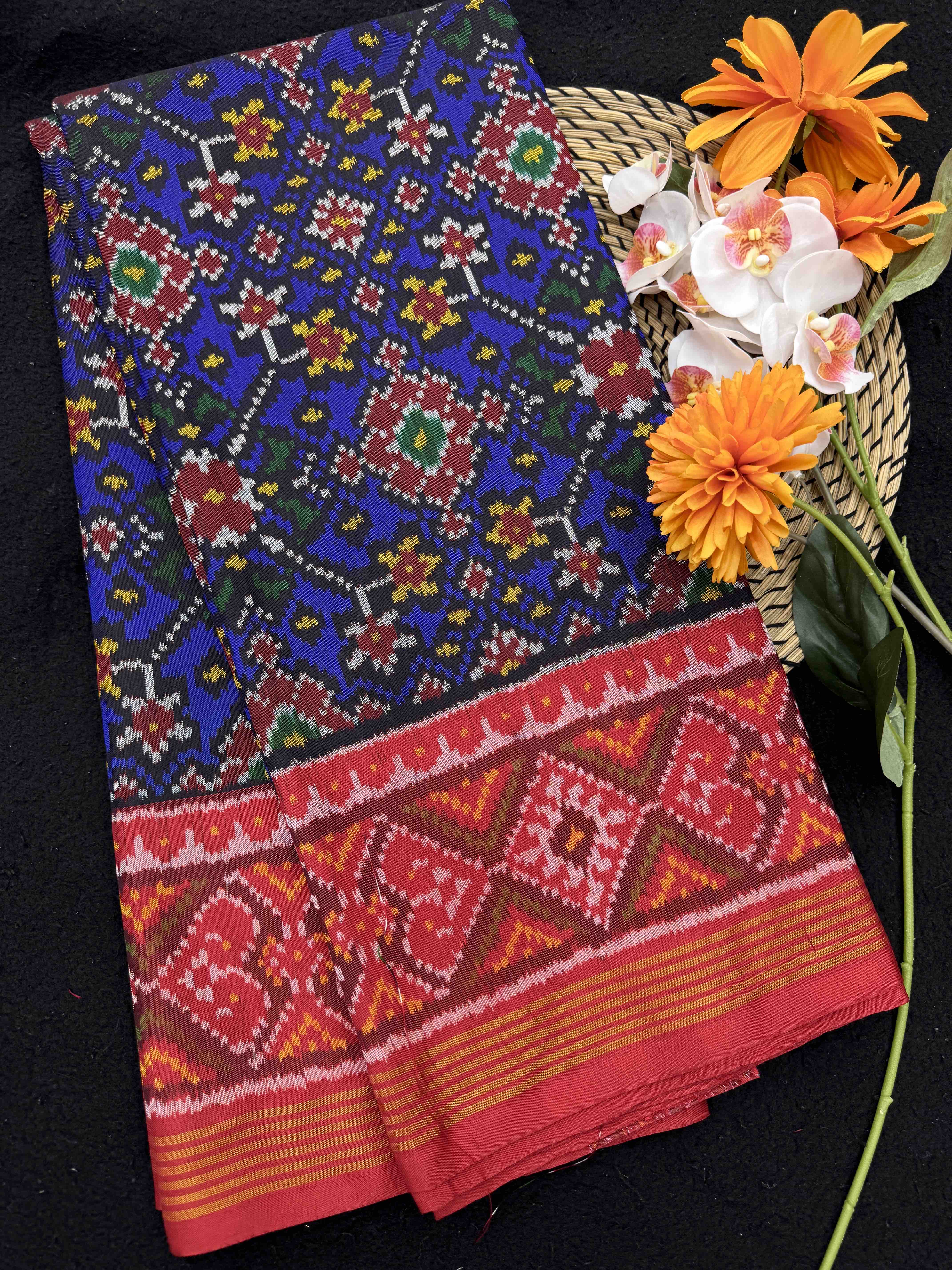 Red & Blue Navratan Single Ikat Patan Patola Saree
