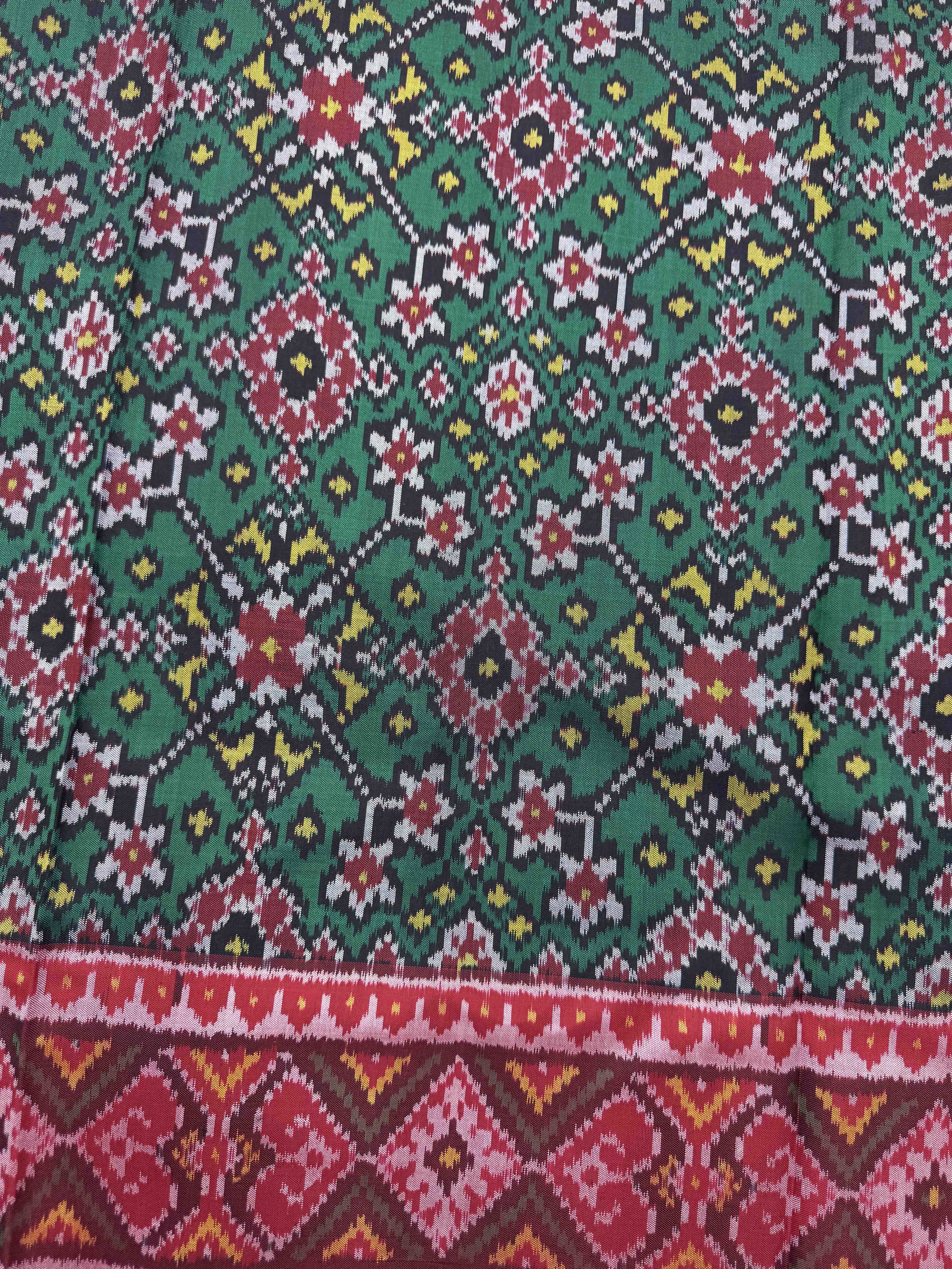 Red & Green Navratan Single Ikat Patan Patola Saree