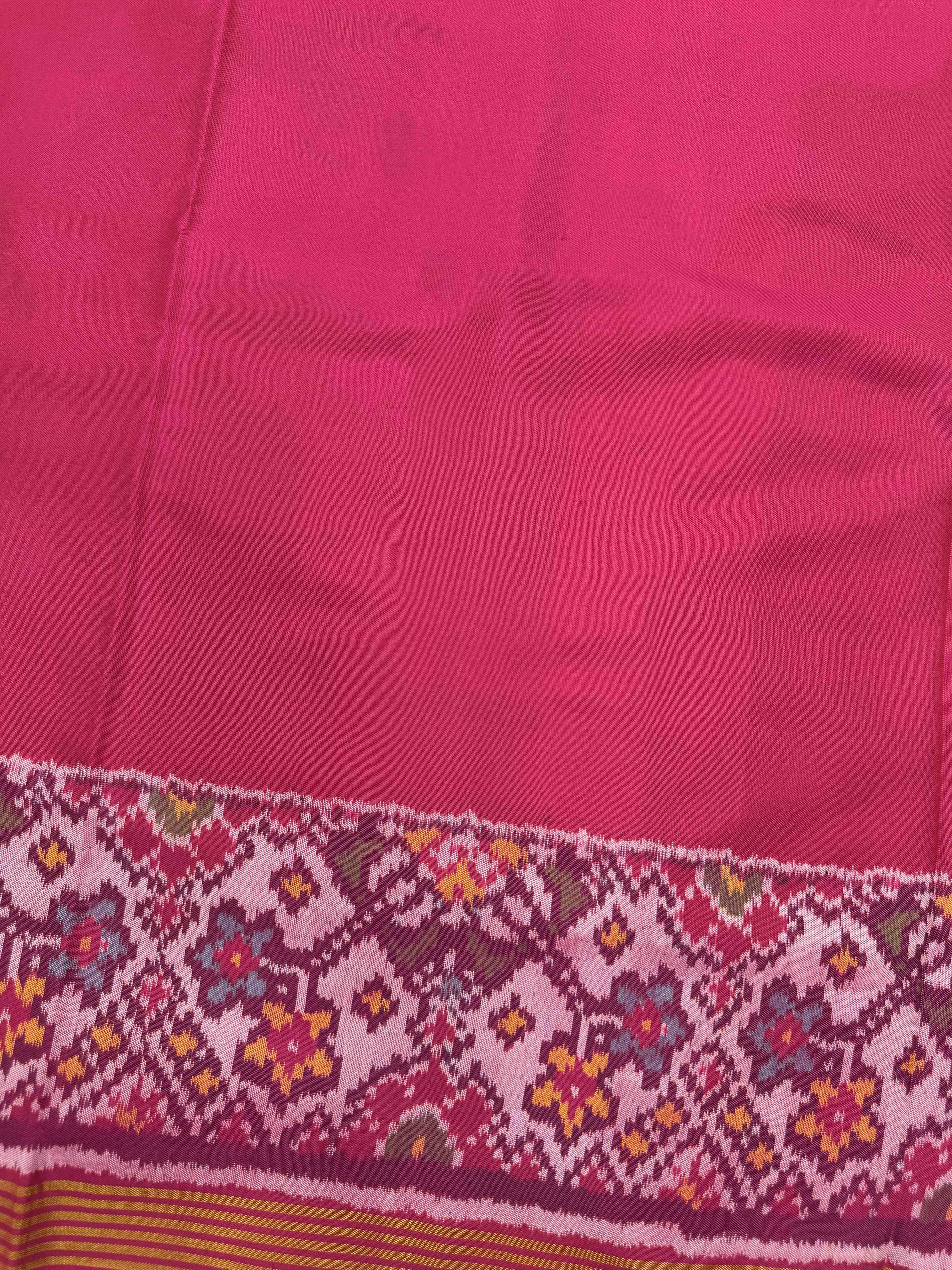 Pink Plain with Navratan Pallu Single Ikat Patan Patola Saree