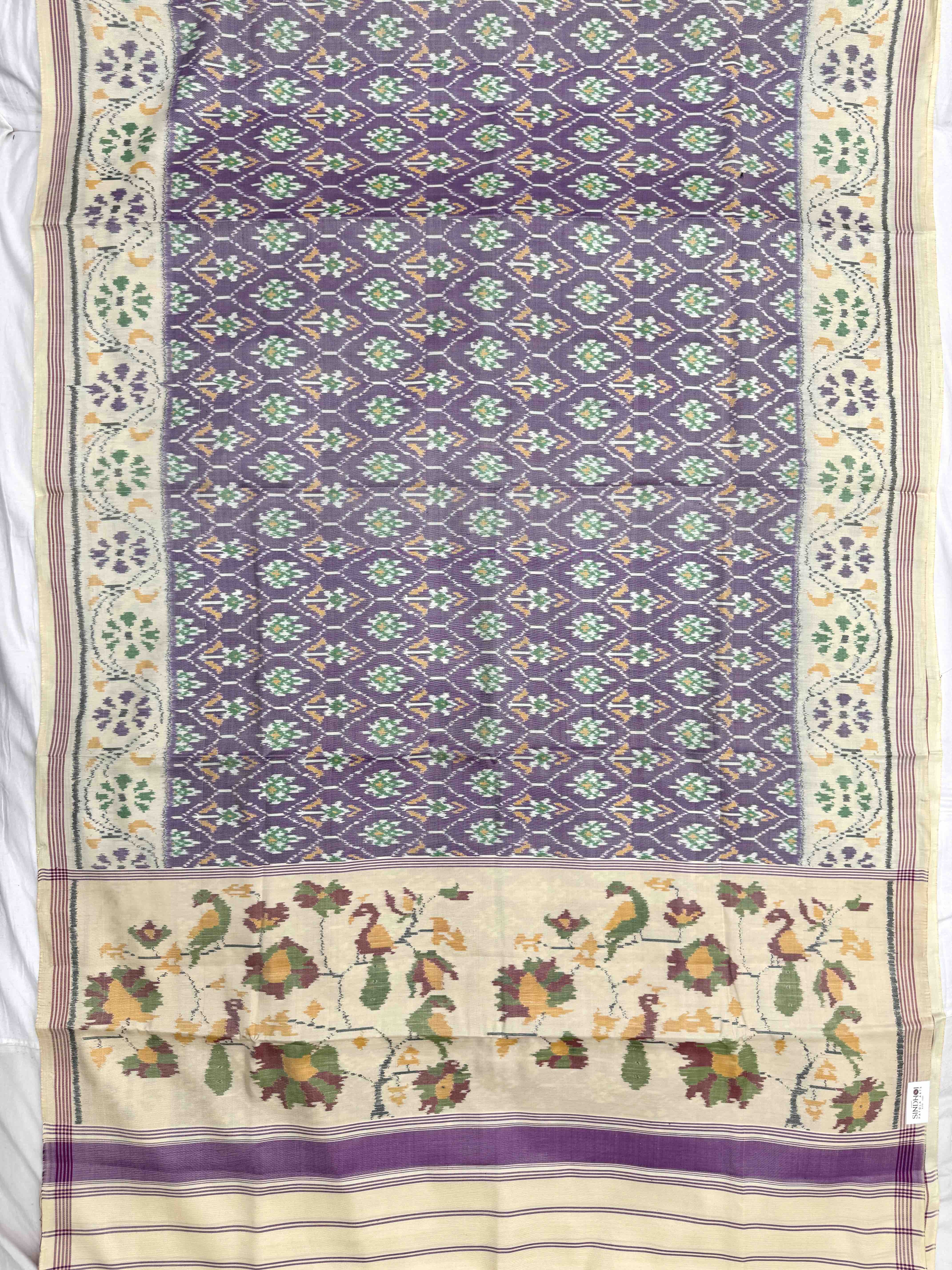 Off White Light Purple Flower Single Ikat Patan Patola Saree