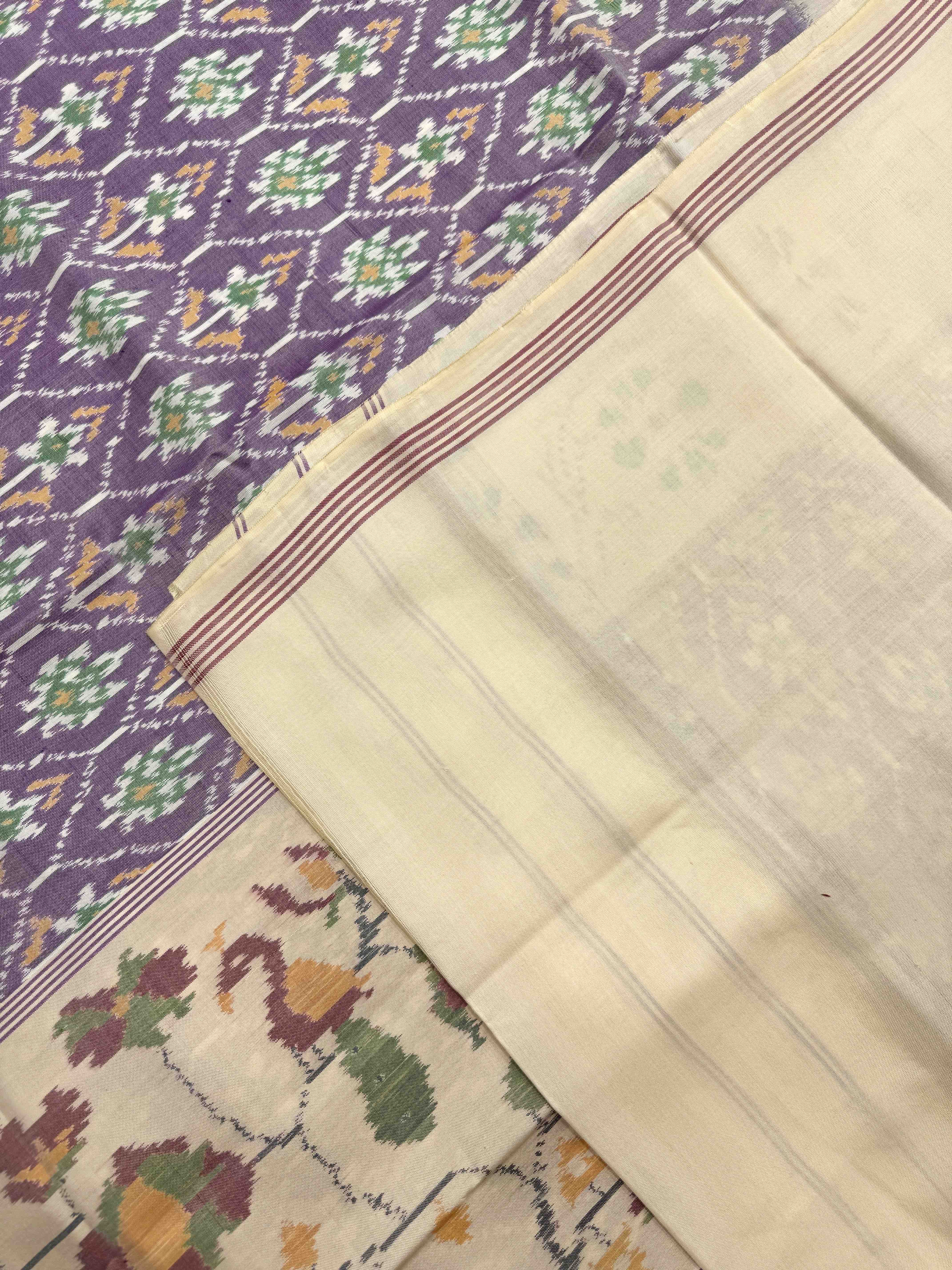 Off White Light Purple Flower Single Ikat Patan Patola Saree