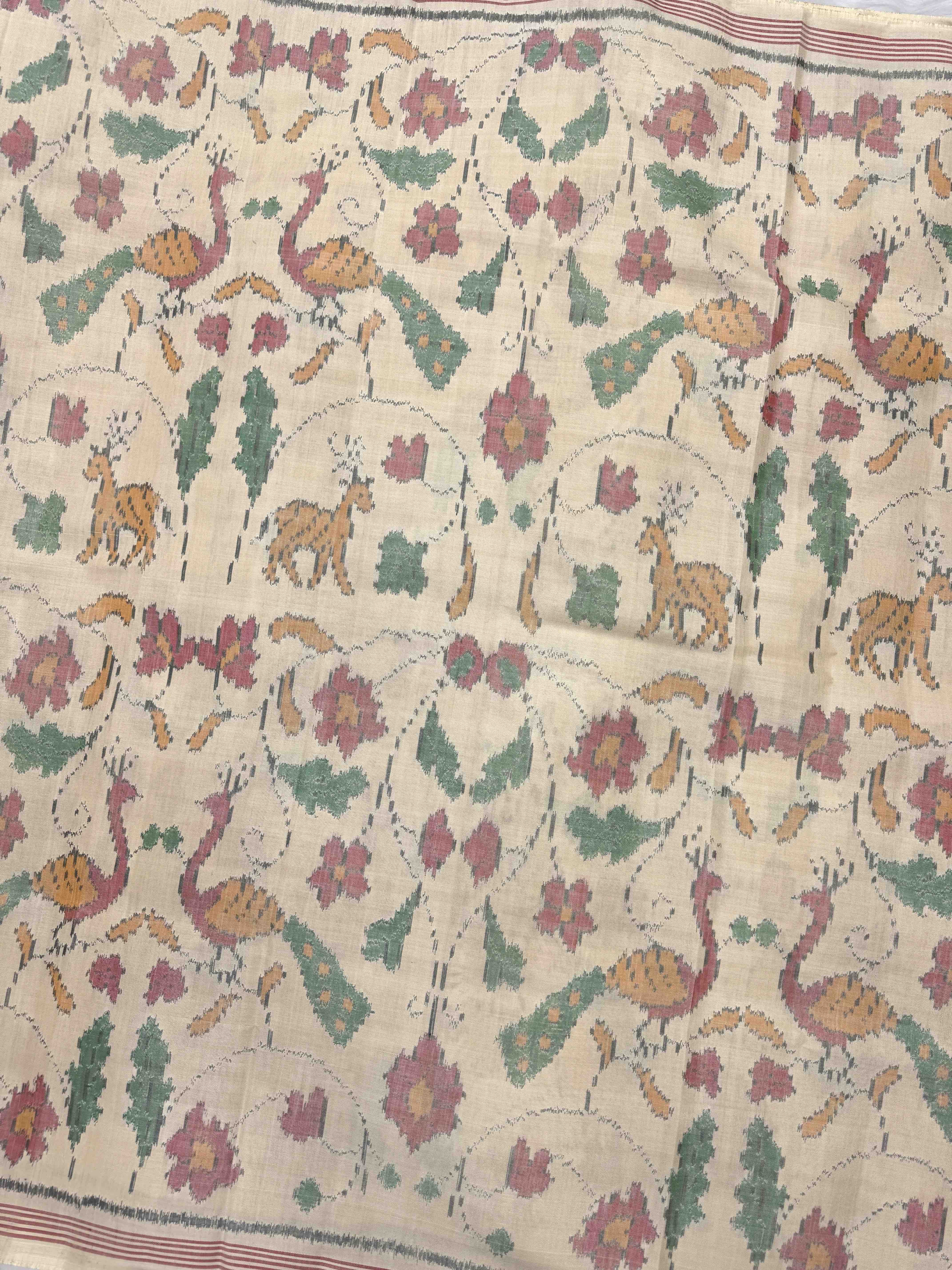 Off White Fancy Flower Peacock Single Ikat Patan Patola Saree