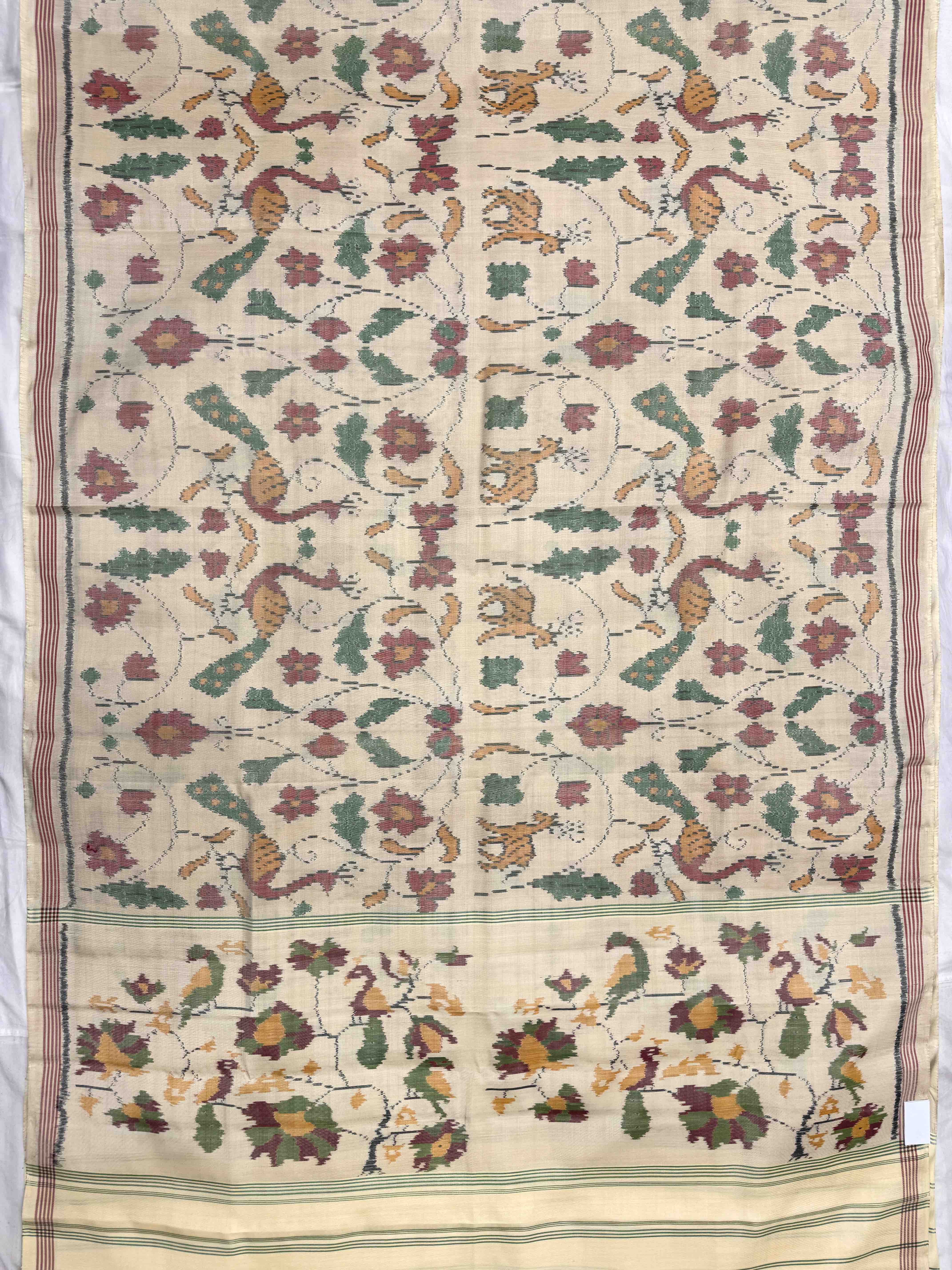 Off White Fancy Flower Peacock Single Ikat Patan Patola Saree