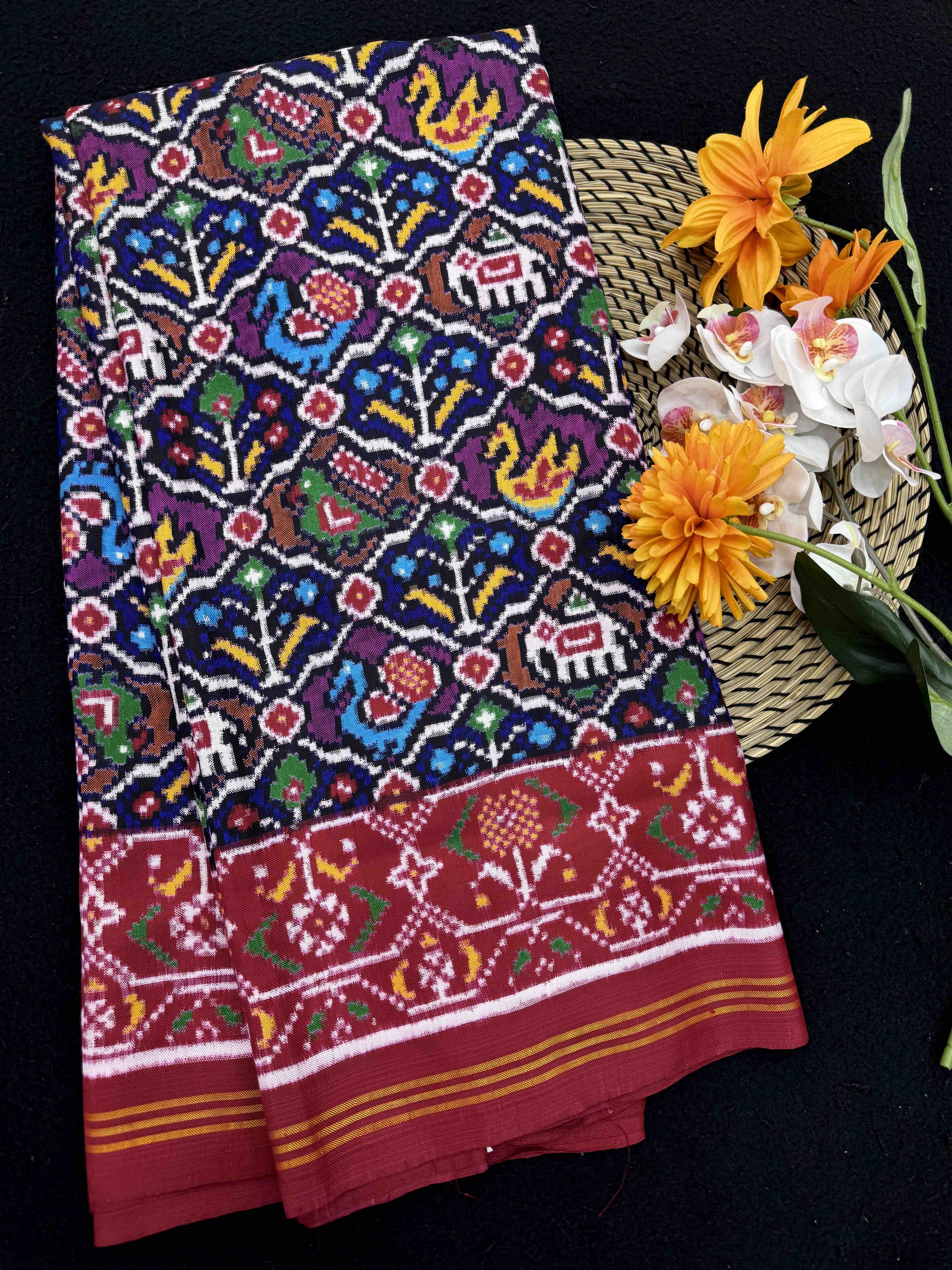Red & Multicolor Small Narikunj Flower Double Ikat Patan Patola Saree