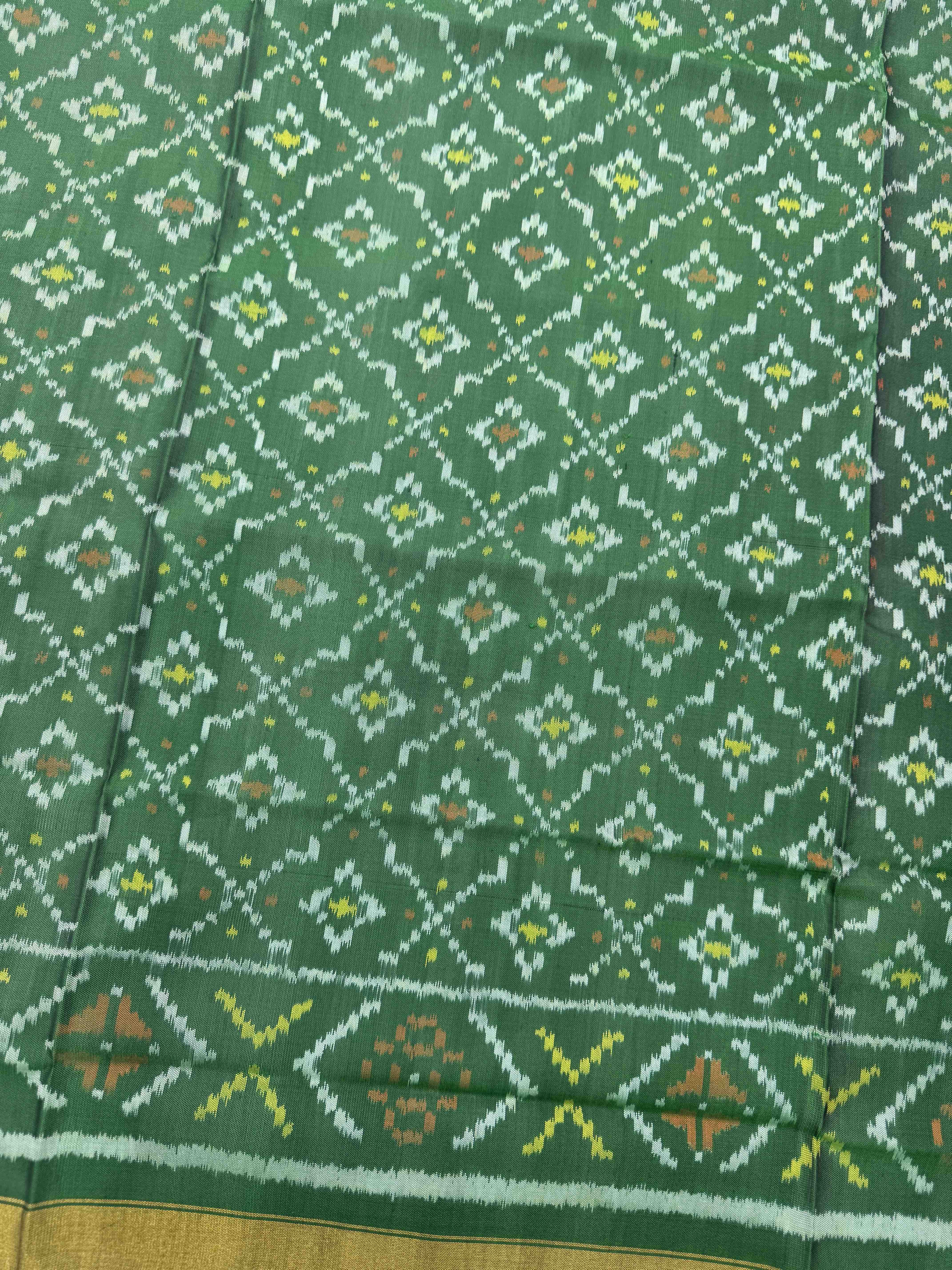 Green Buttonful Single Ikat Patola Dupatta