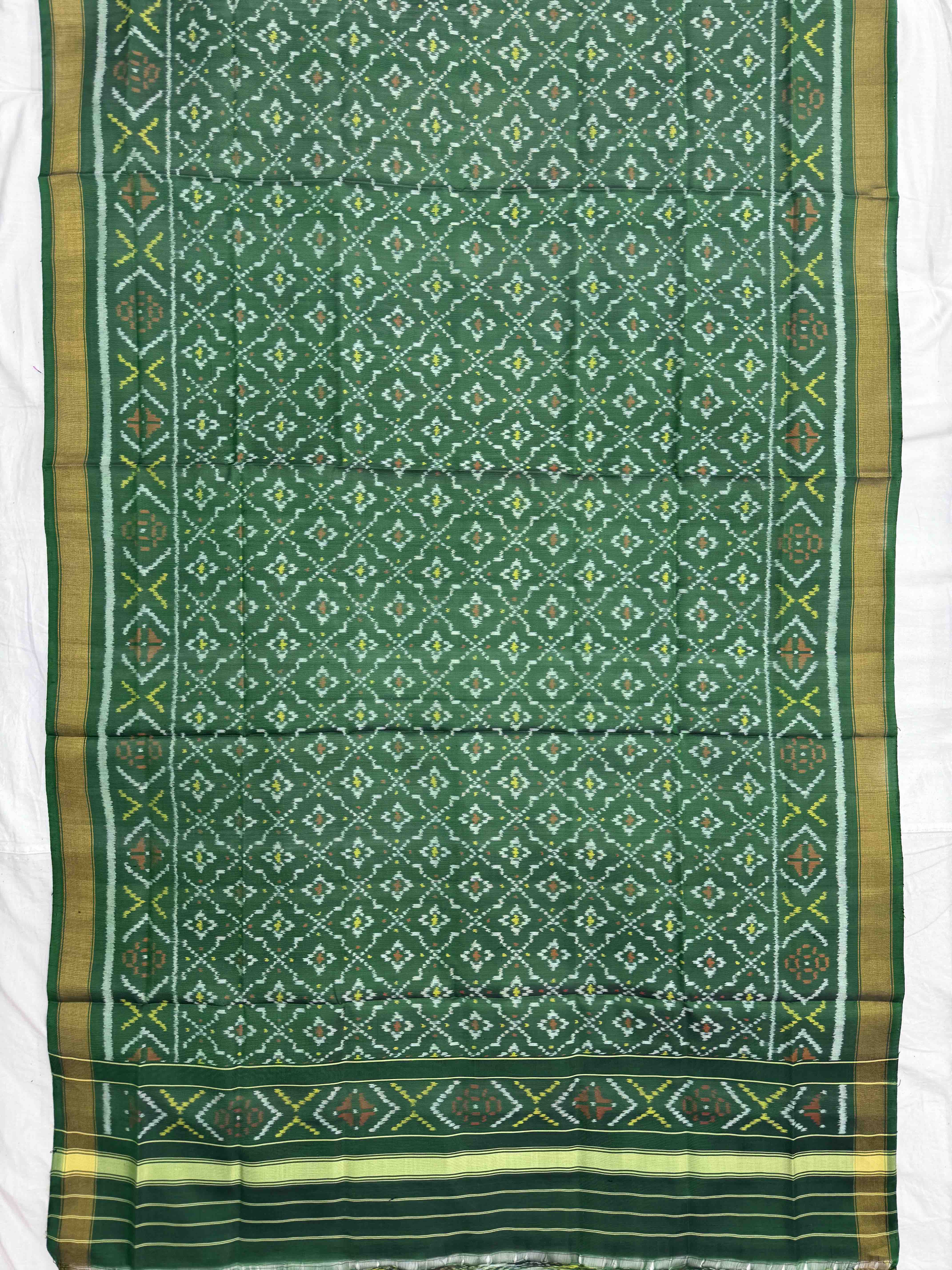 Green Buttonful Single Ikat Patola Dupatta