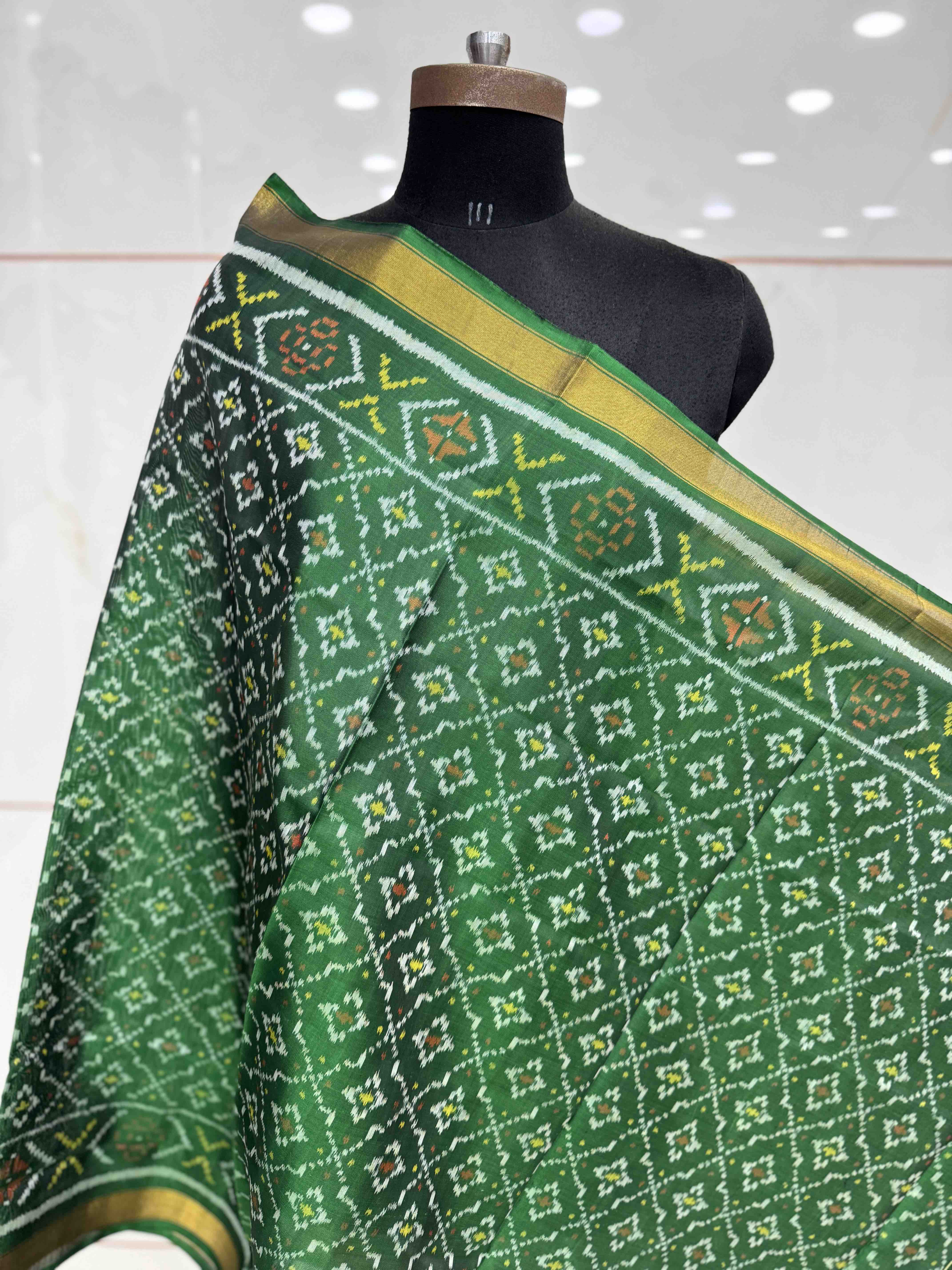 Green Buttonful Single Ikat Patola Dupatta