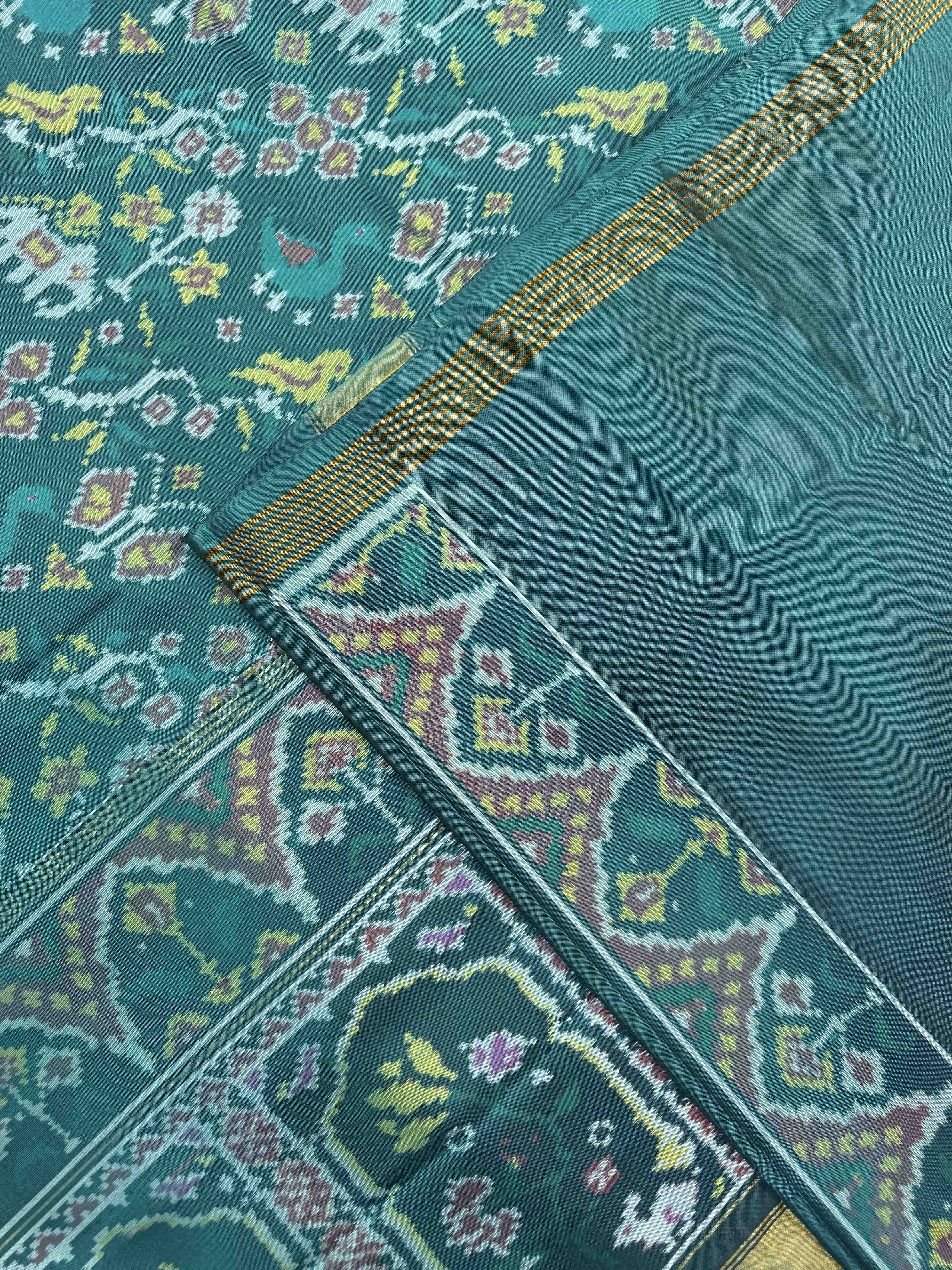Peacock Green Narikunj Flower Single Ikat Patan Patola Saree