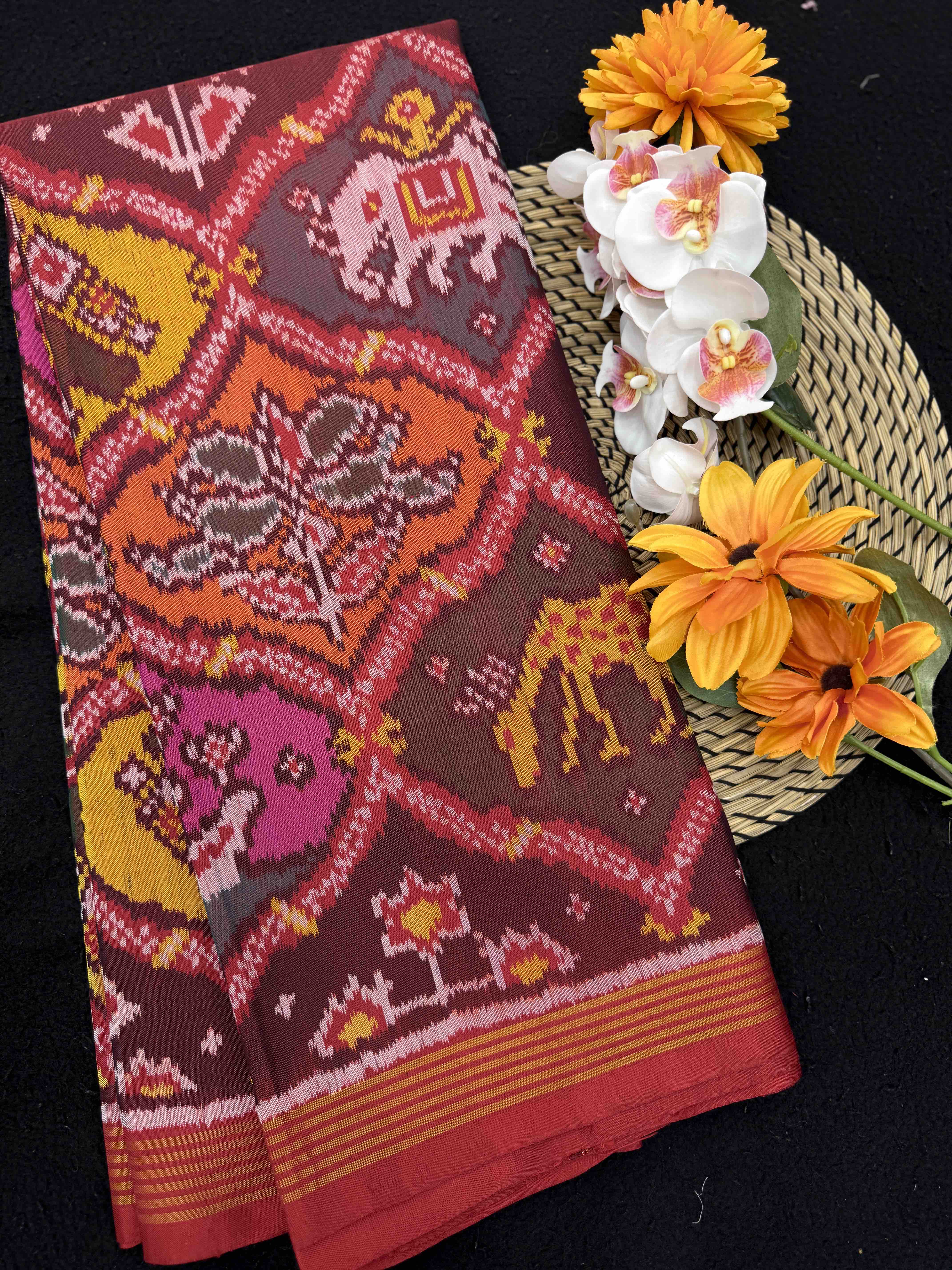 Red & Multicolor Narikunj Flower Matka Single Ikat Patan Patola Saree