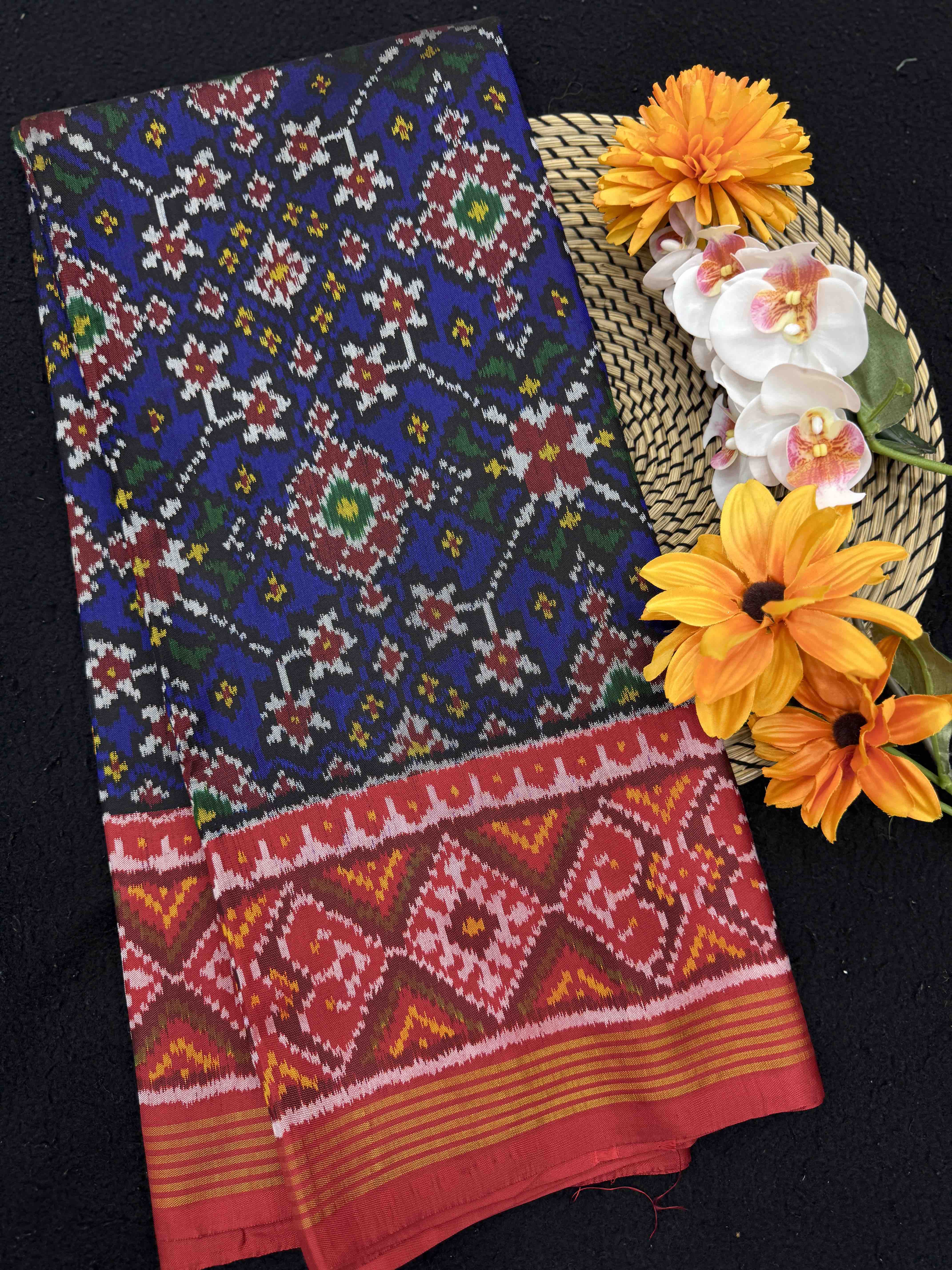 Red & Blue Navratan Single Ikat Patan Patola Saree
