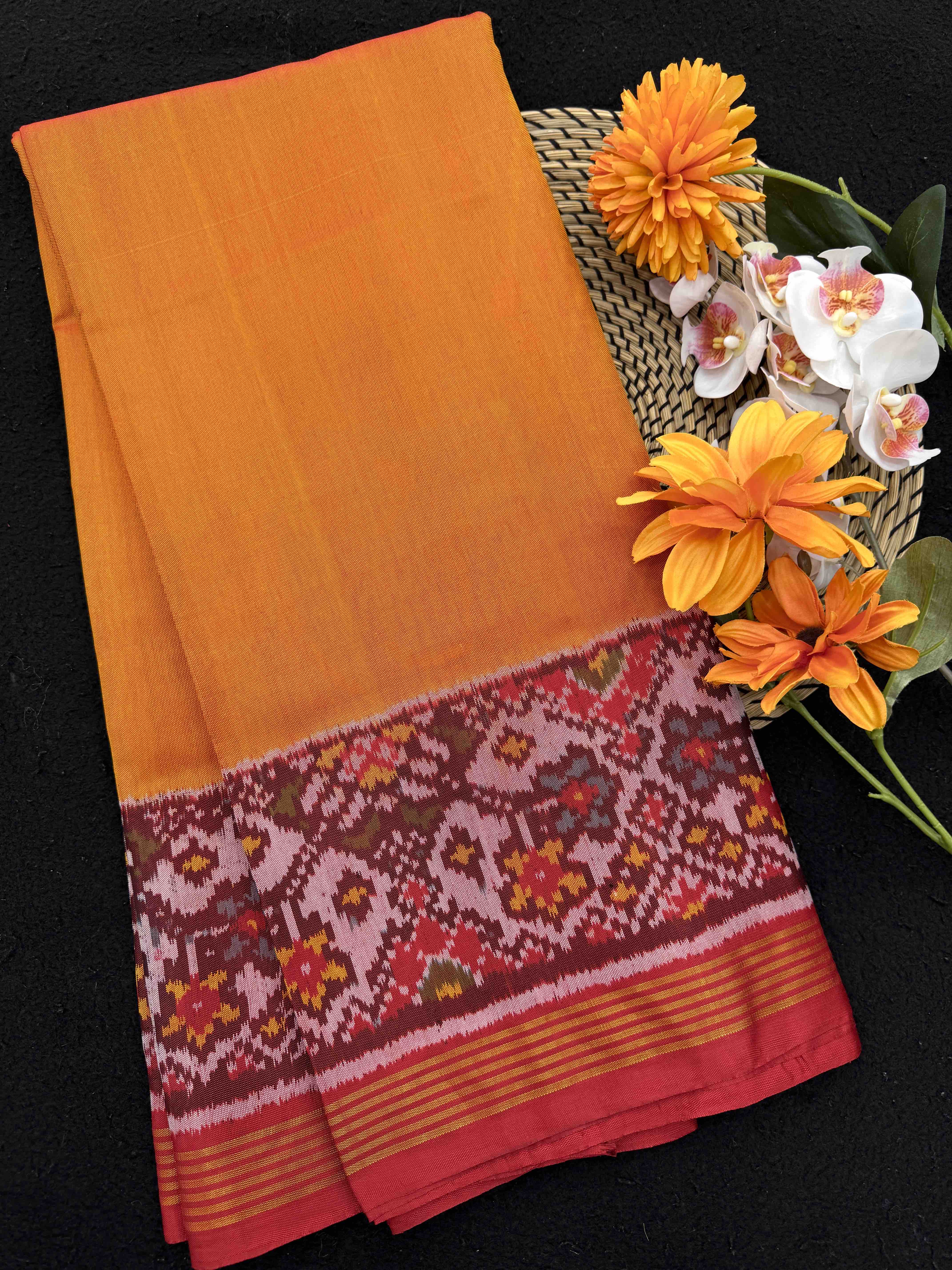 Mustard Yellow Plain with Navratan Border Pallu Single Ikat Patan Patola Saree