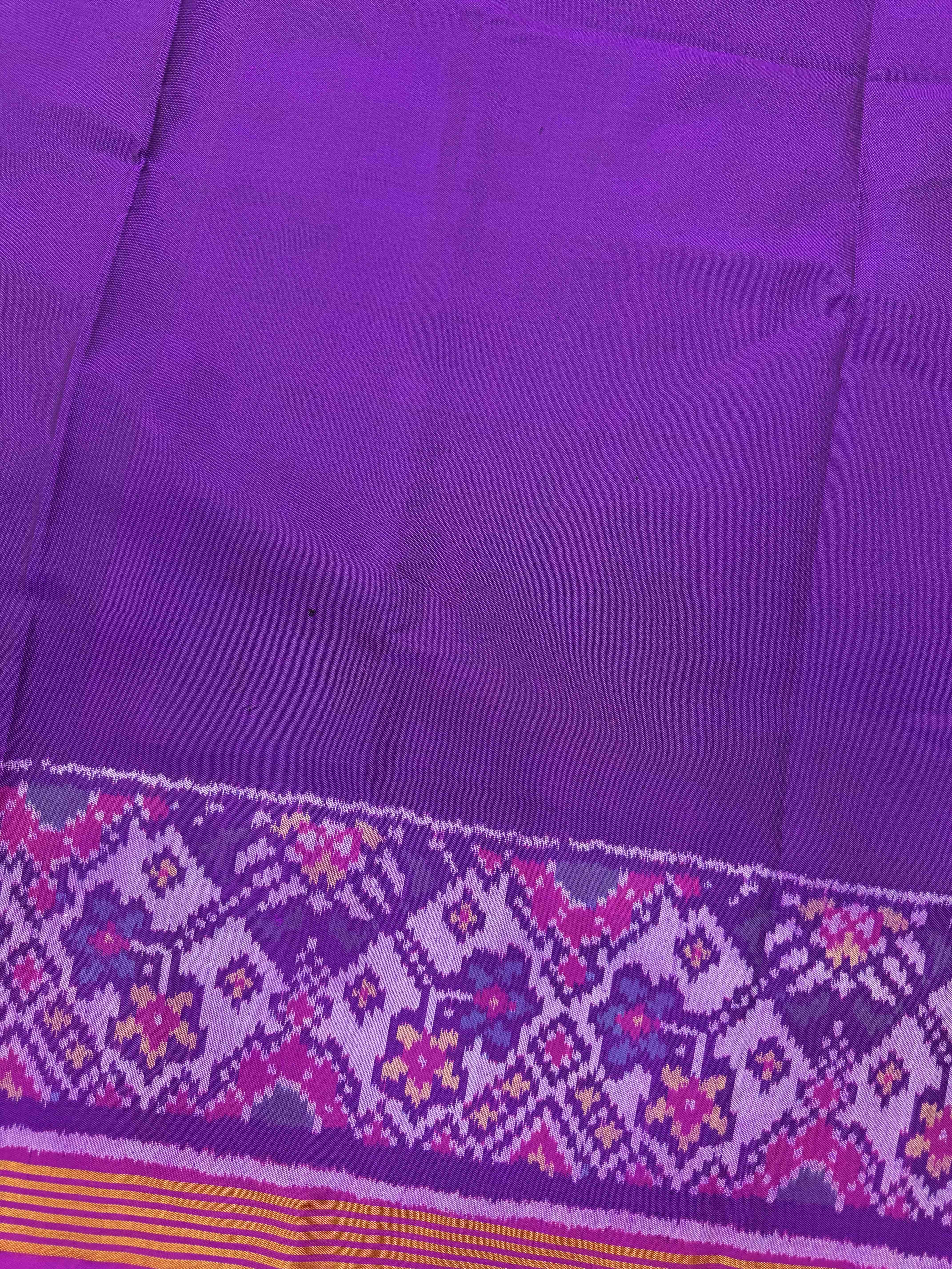 Pink & Purple Plain with Navratan Border Pallu Single Ikat Patan Patola Saree