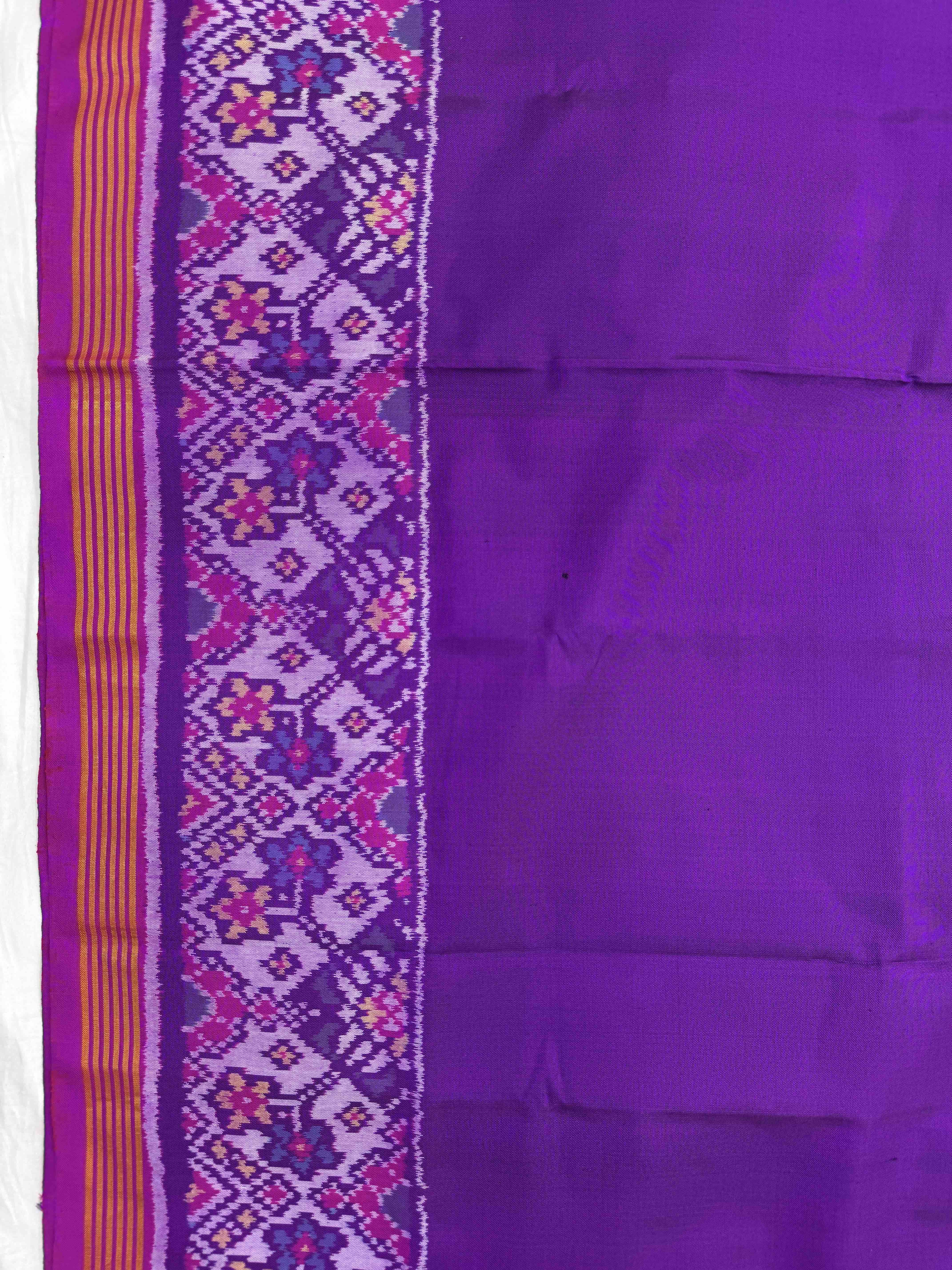 Pink & Purple Plain with Navratan Border Pallu Single Ikat Patan Patola Saree