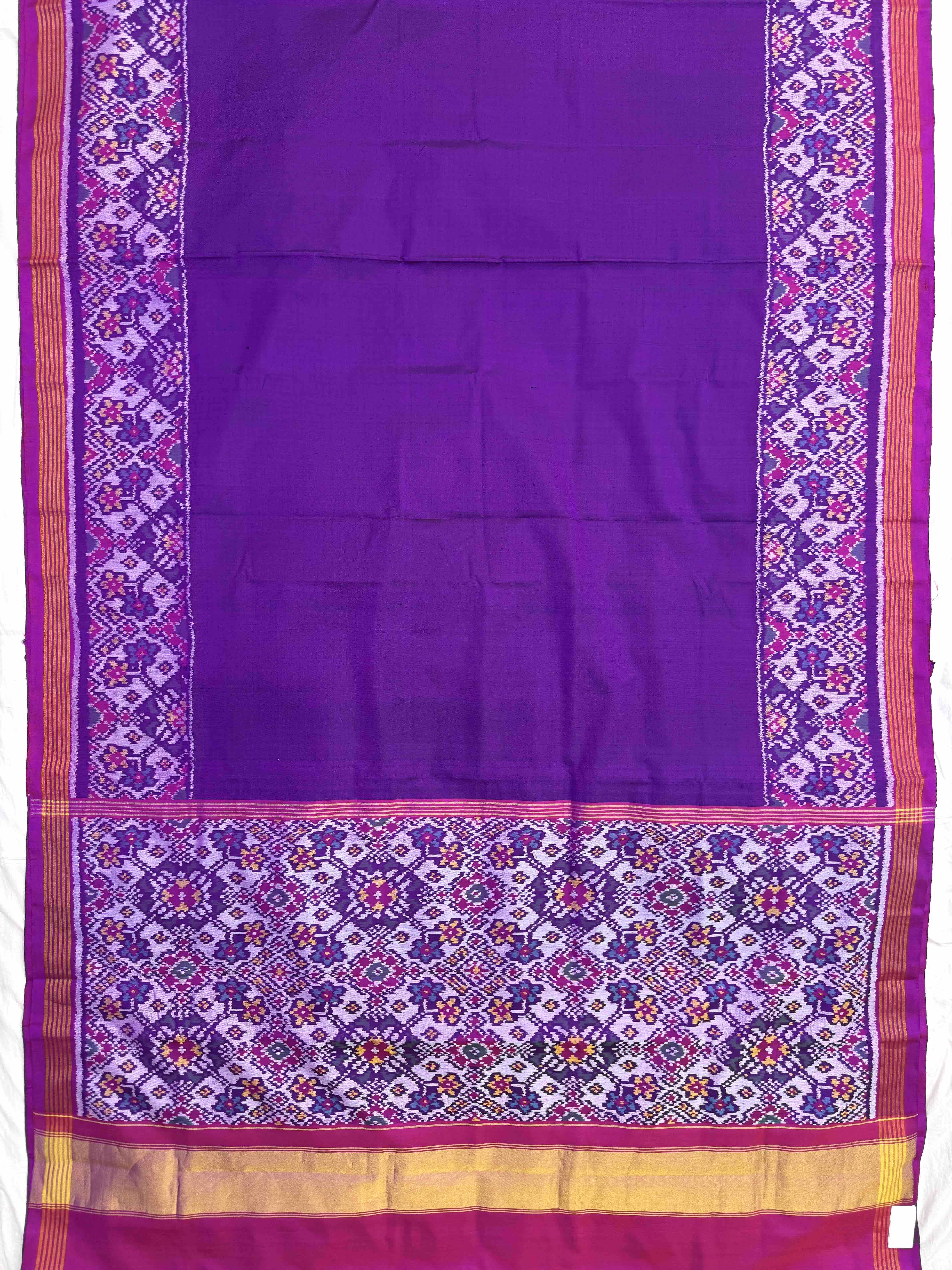 Pink & Purple Plain with Navratan Border Pallu Single Ikat Patan Patola Saree