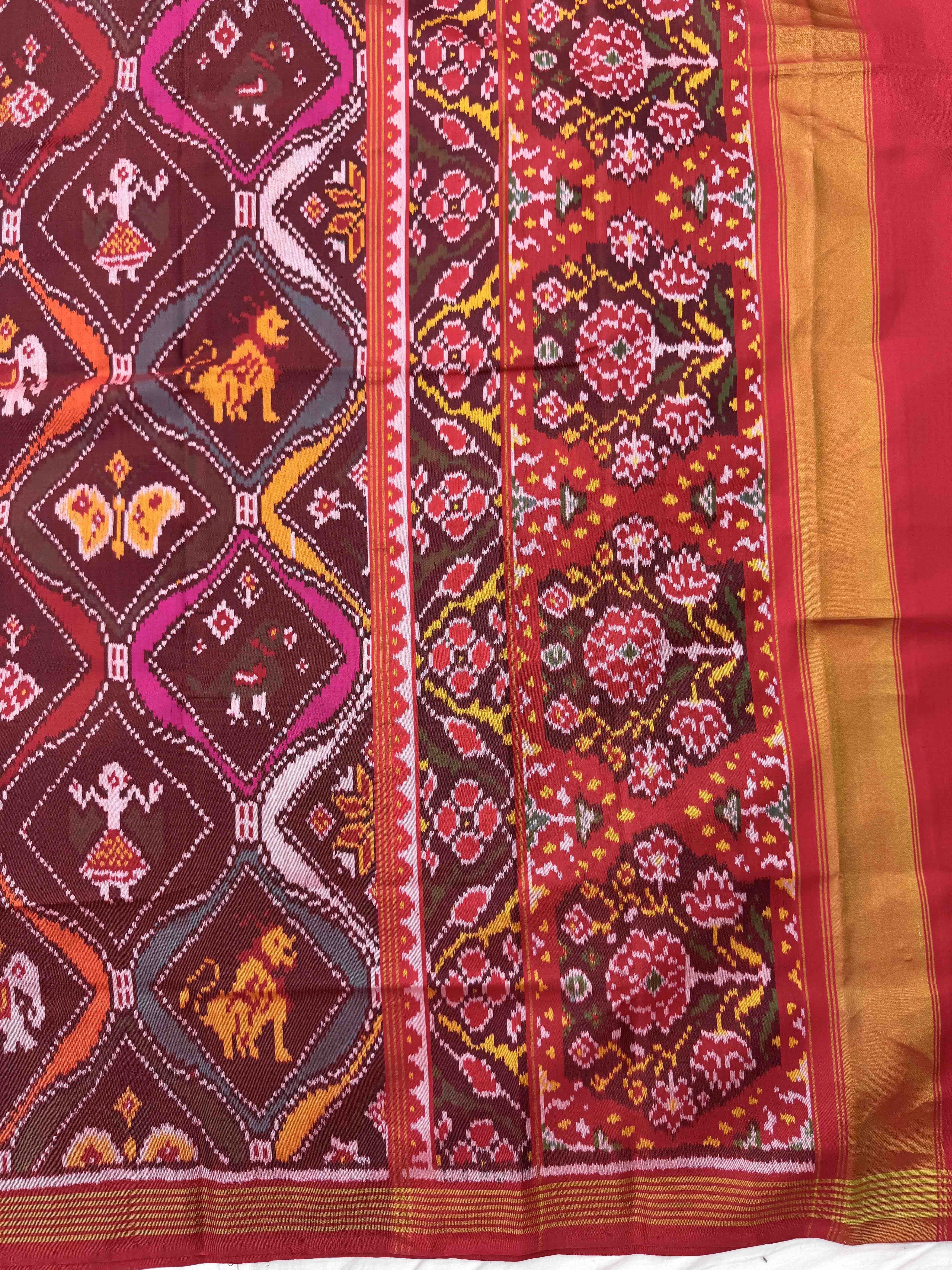 Red & Multicolor Narikunj Matka Single Ikat Patan Patola Saree