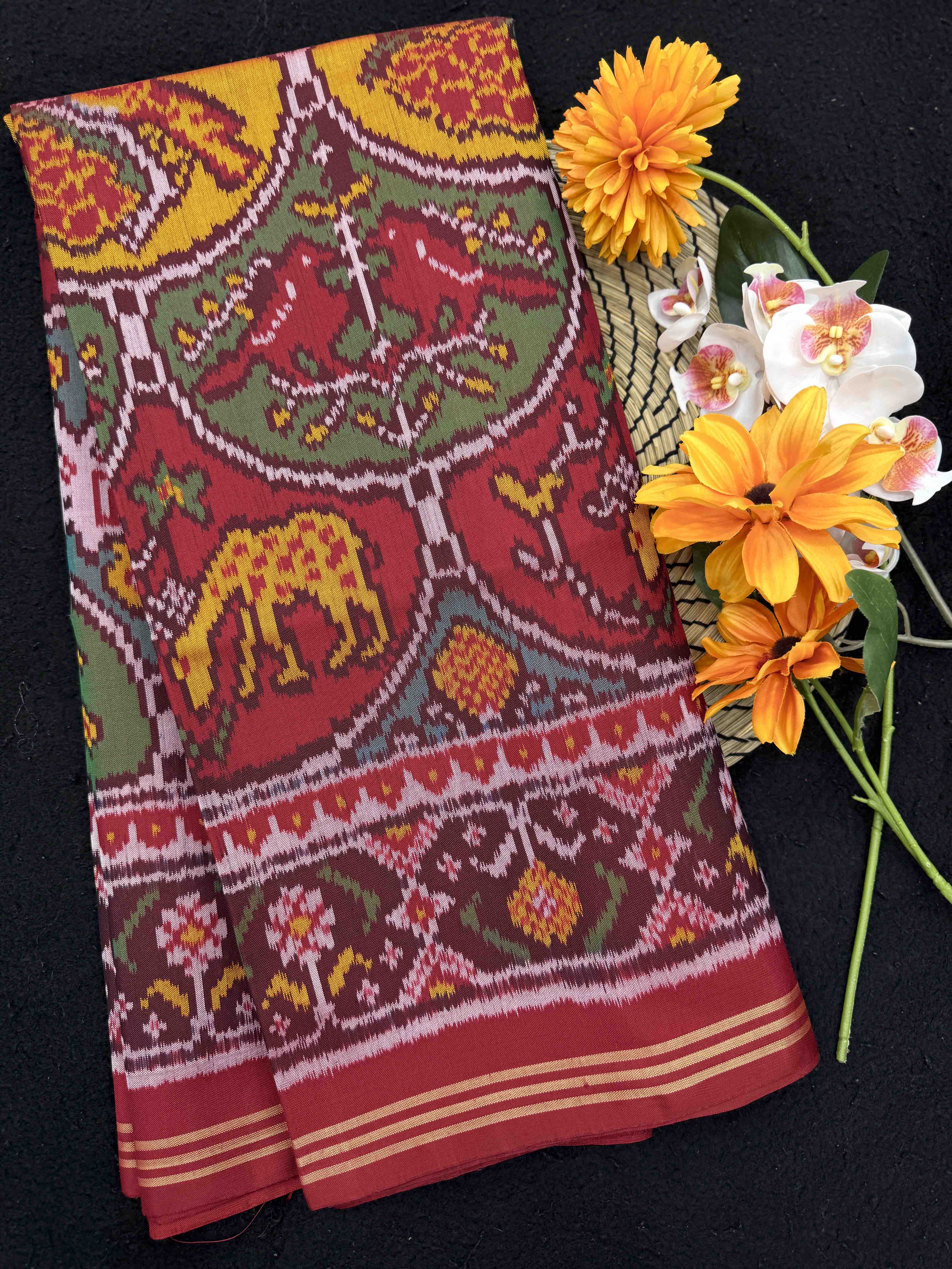 Red & Multicolour Narikunj Single Ikat Patan Patola Saree