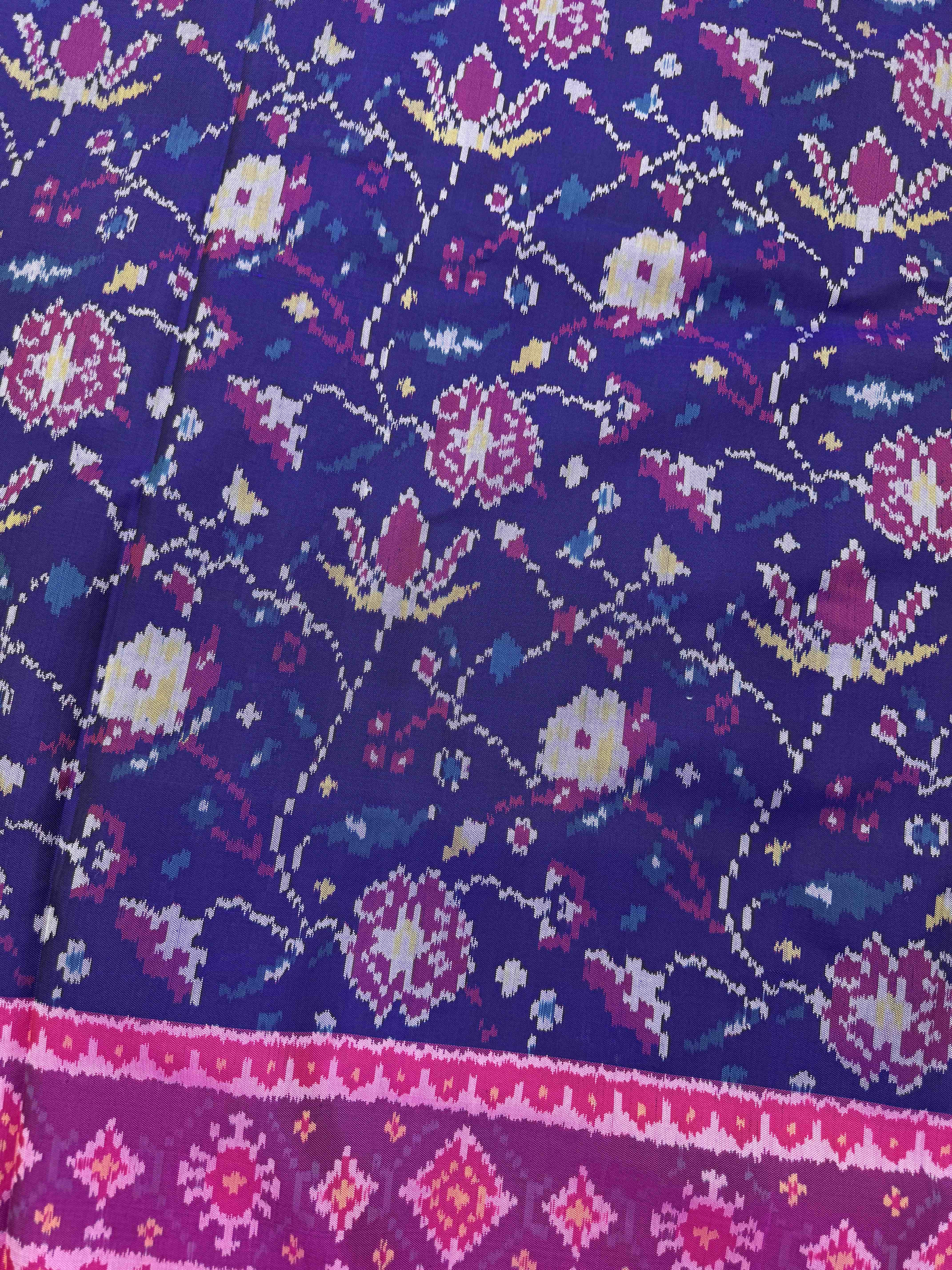 Pink & Blue Fancy Flower Leaves Single Ikat Patan Patola Saree