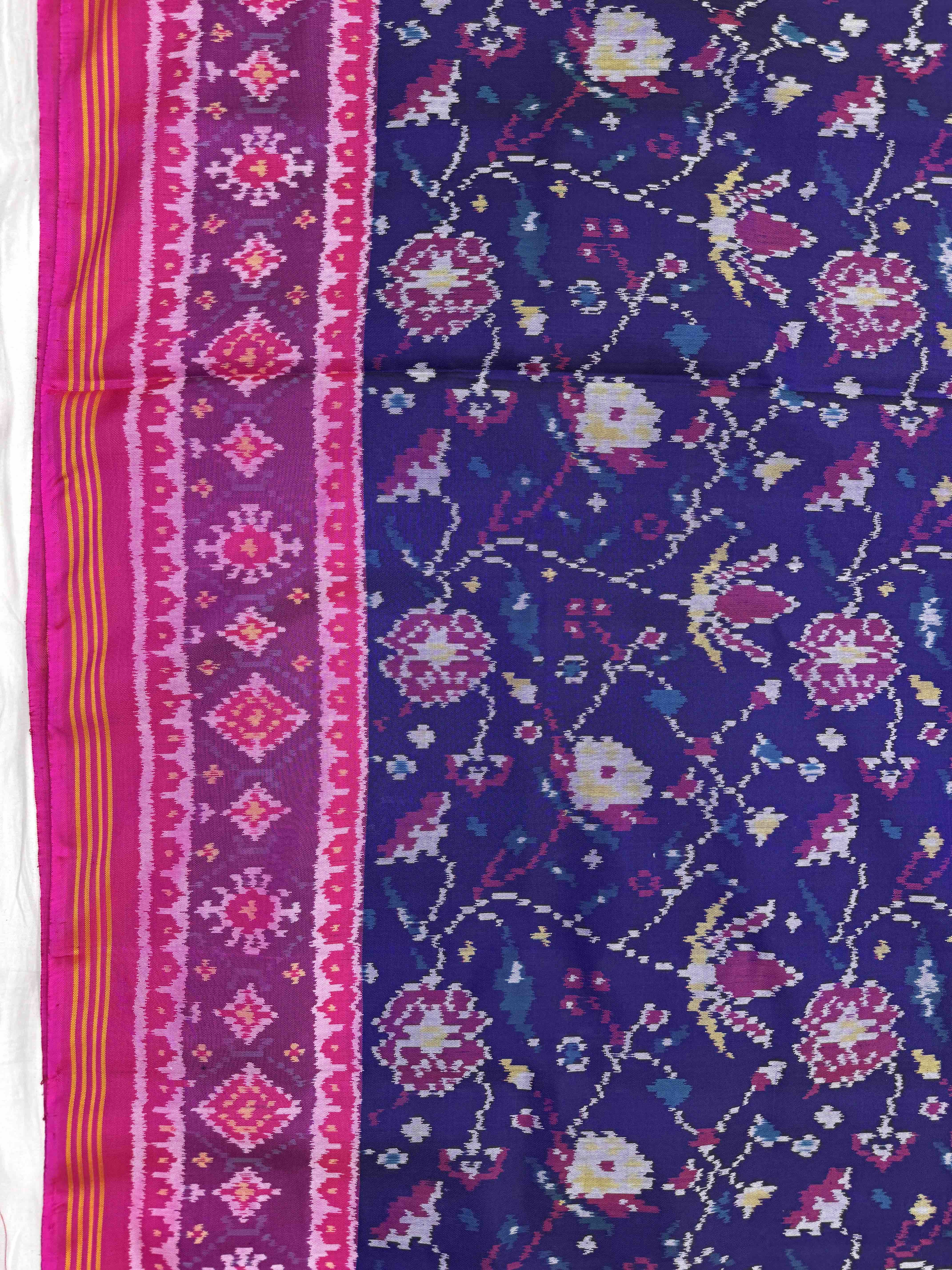 Pink & Blue Fancy Flower Leaves Single Ikat Patan Patola Saree