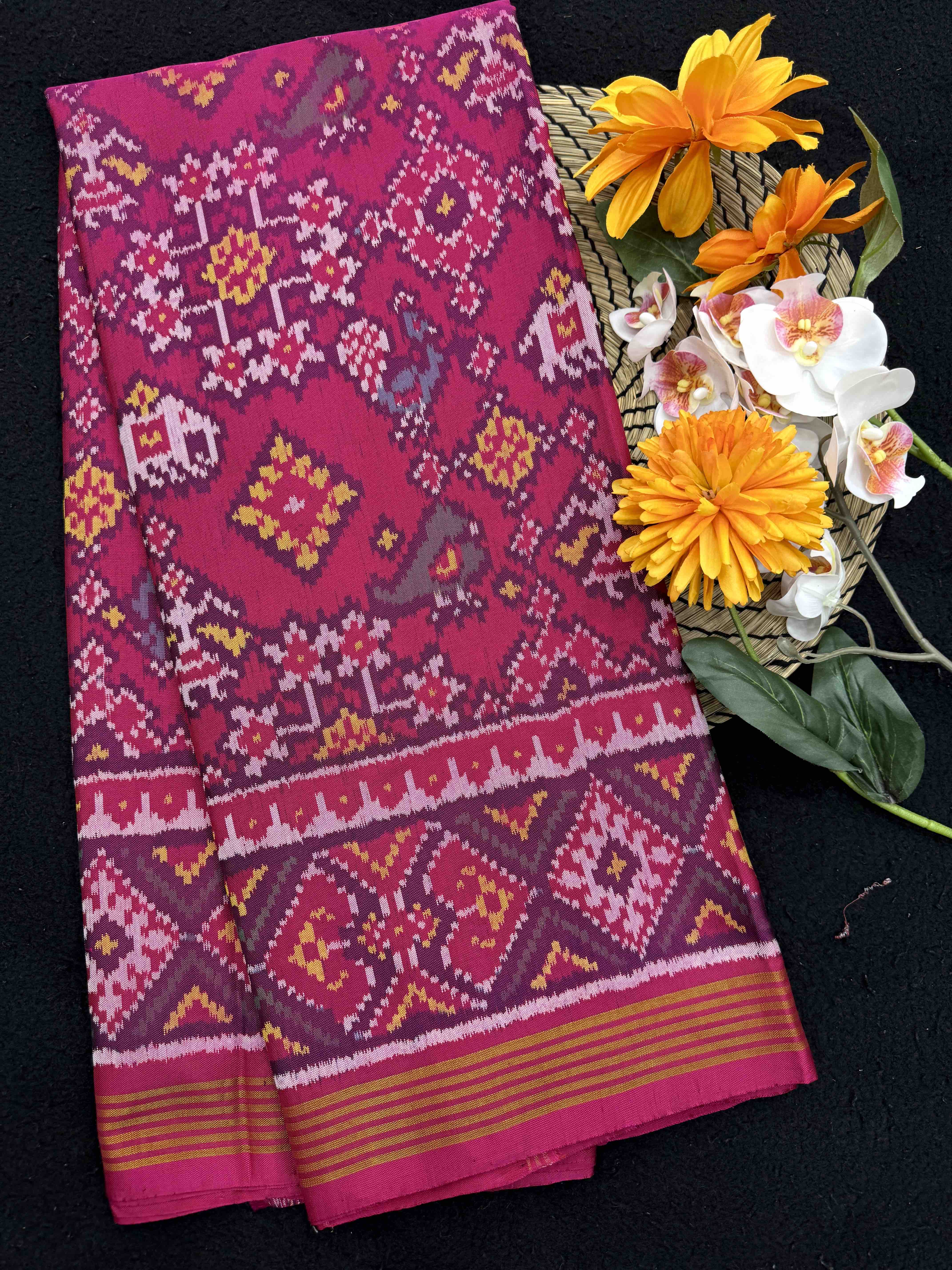 Pink Navratan Narikunj Mix Single Ikat Patan Patola Saree