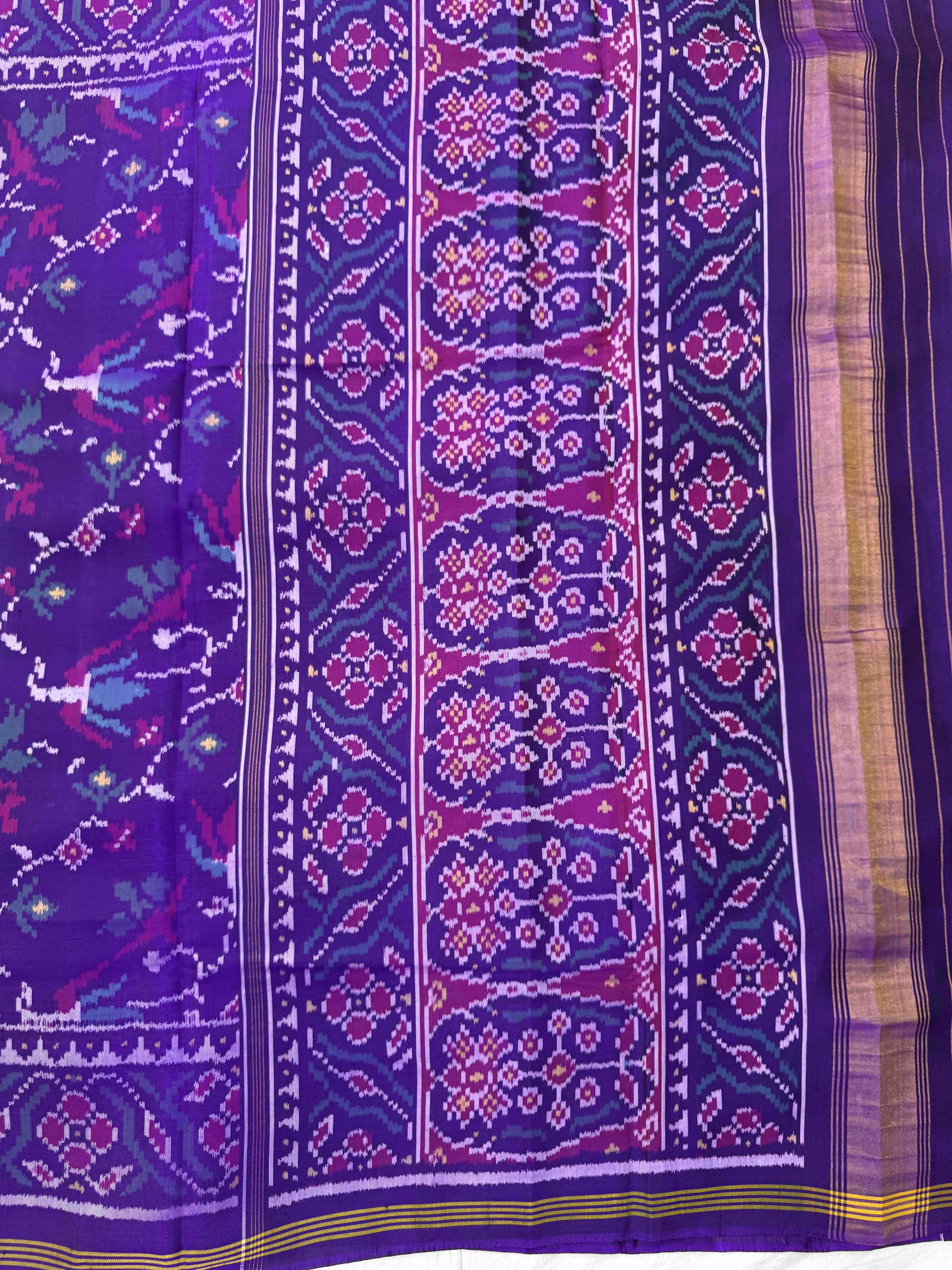Purple Fancy Flower Leaves Single Ikat Patan Patola Saree