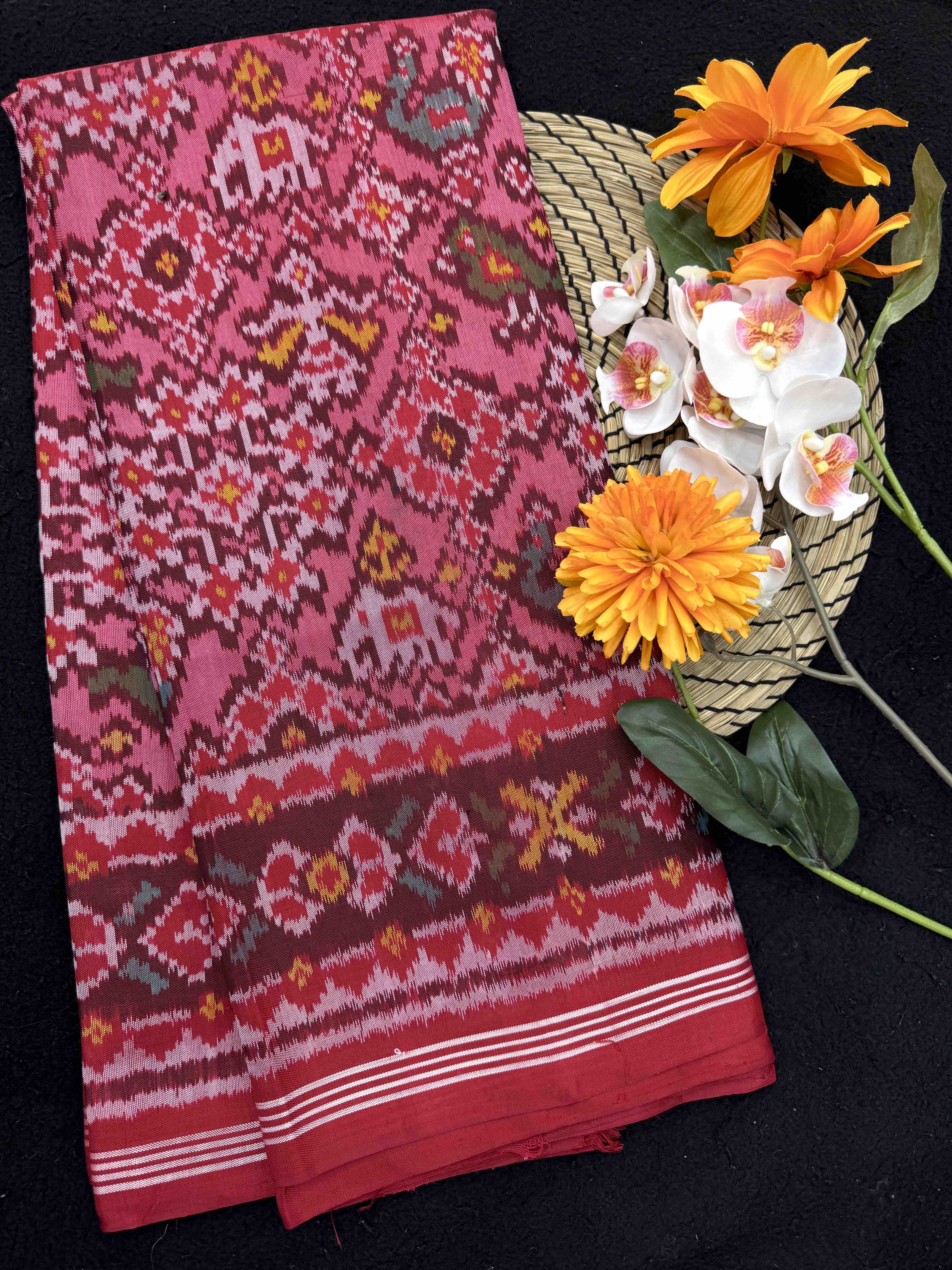 Red & Light Pink Narikunj Navratan Single Ikat Patan Patola Saree