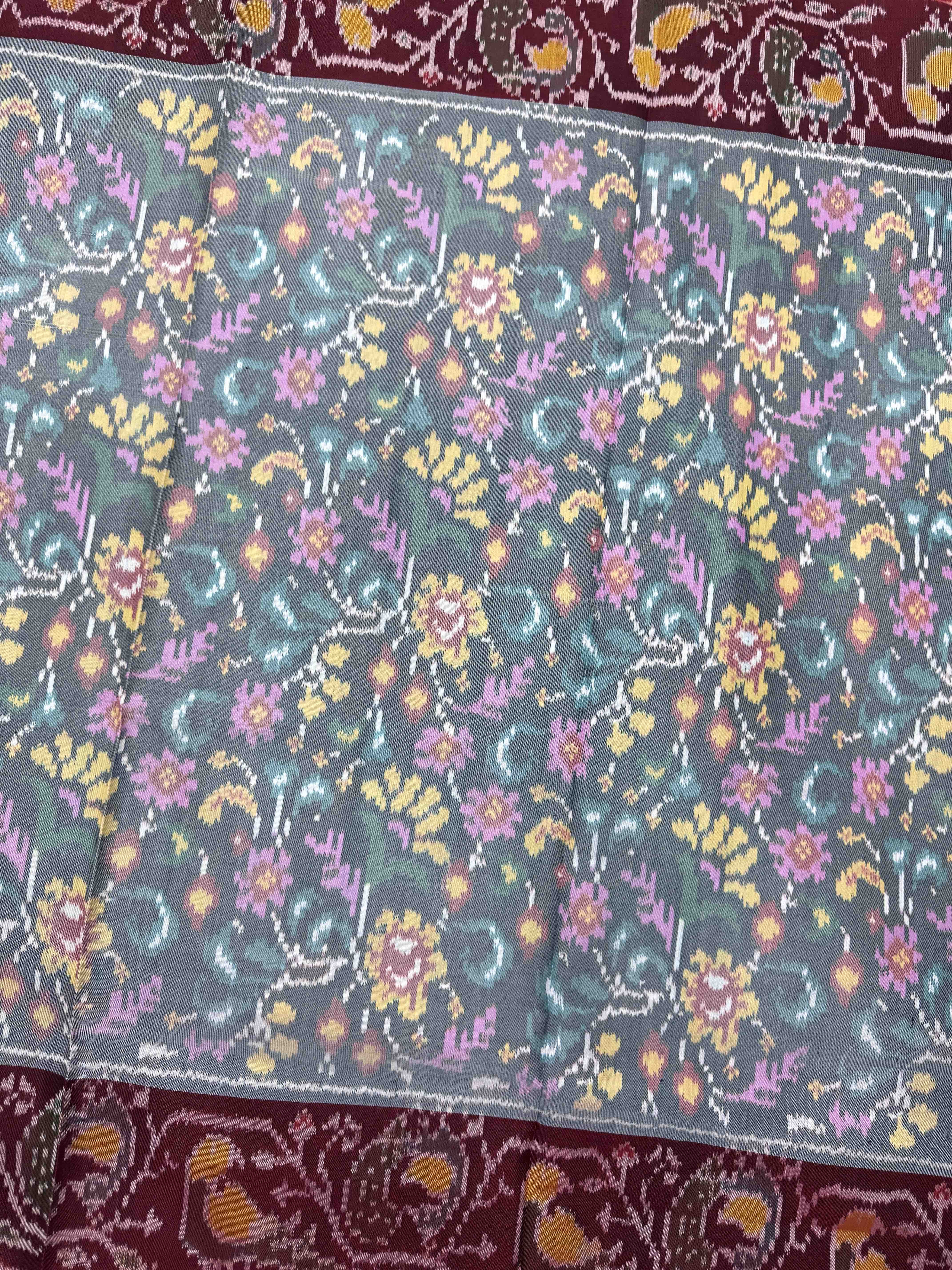 Red & Grey Fancy Flower Single Ikat Patan Patola Saree